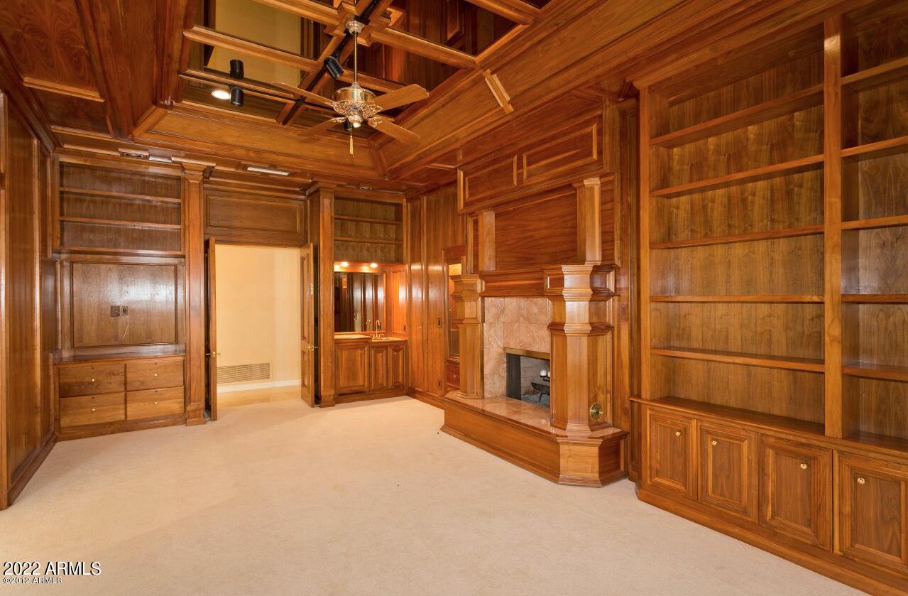 CAMELBACK COUNTRY ESTATES UNIT 1 - Residential