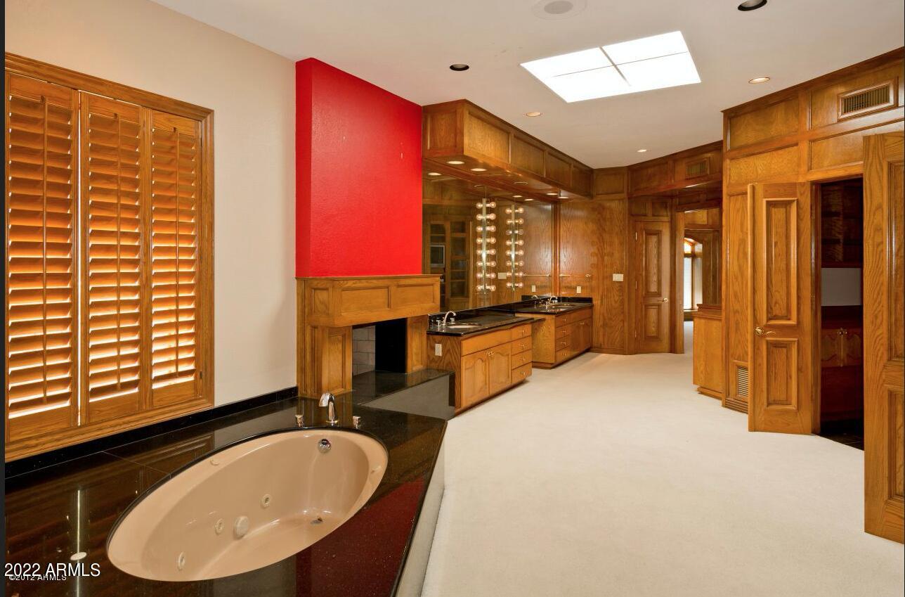 CAMELBACK COUNTRY ESTATES UNIT 1 - Residential