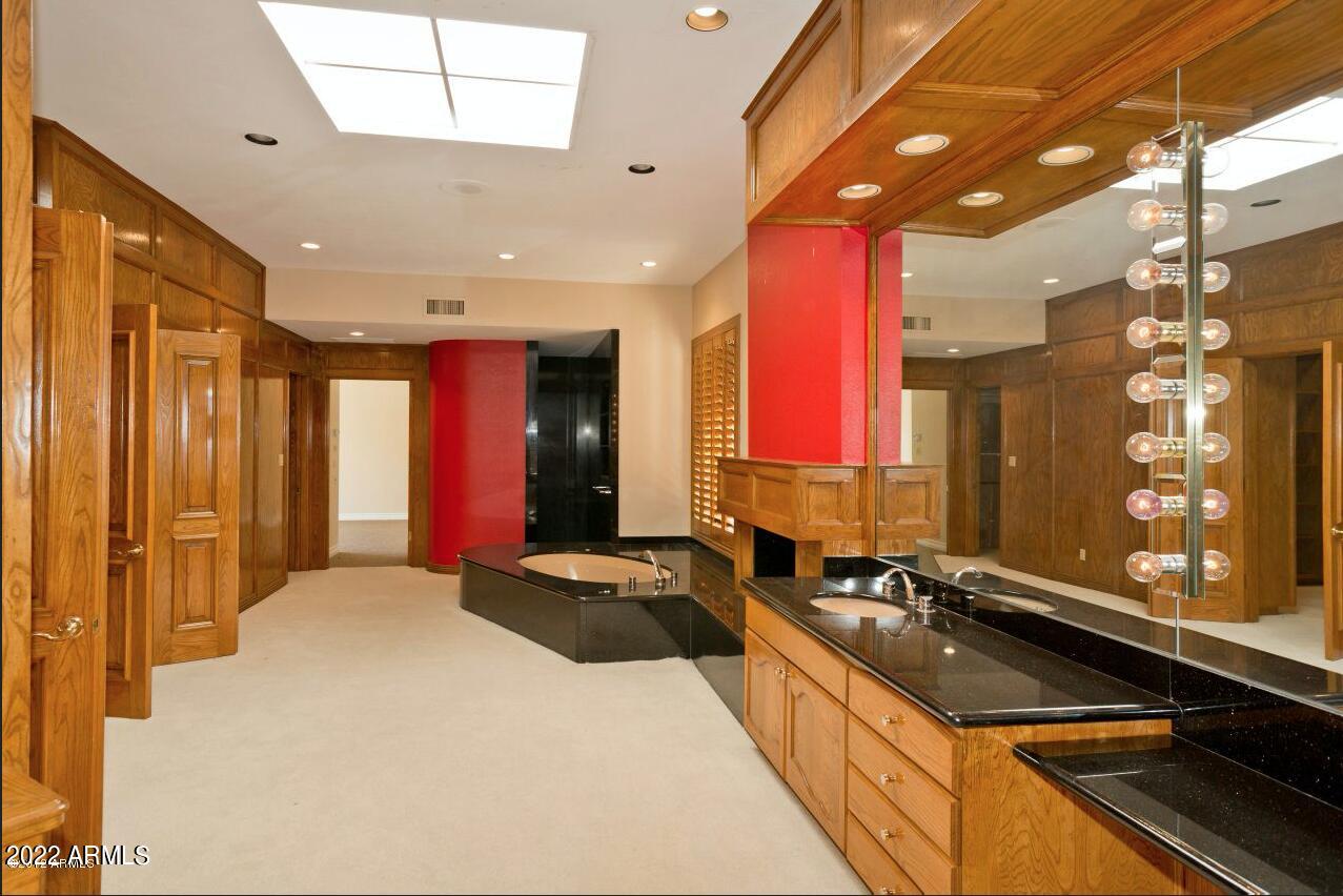 CAMELBACK COUNTRY ESTATES UNIT 1 - Residential