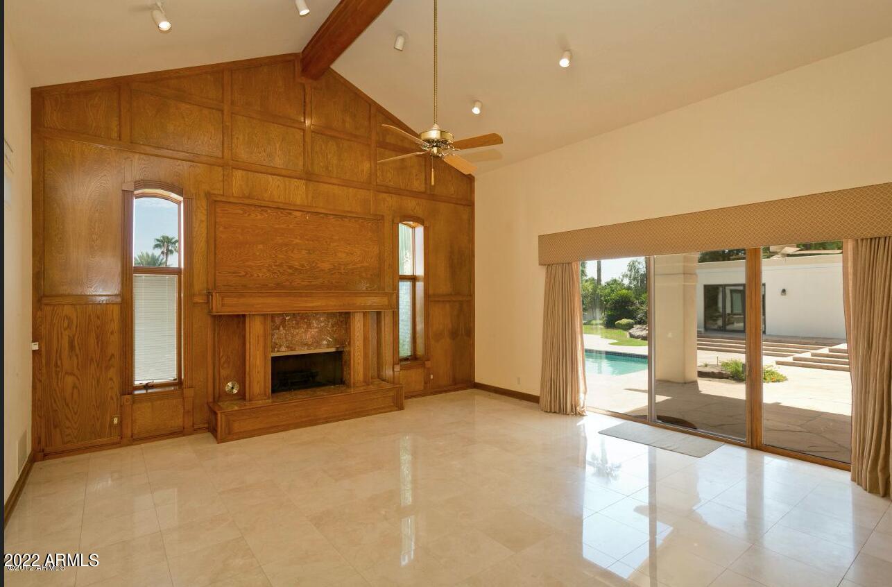 CAMELBACK COUNTRY ESTATES UNIT 1 - Residential