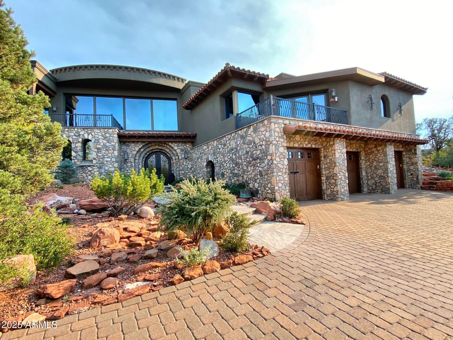 THE NORTH SLOPES - Residential