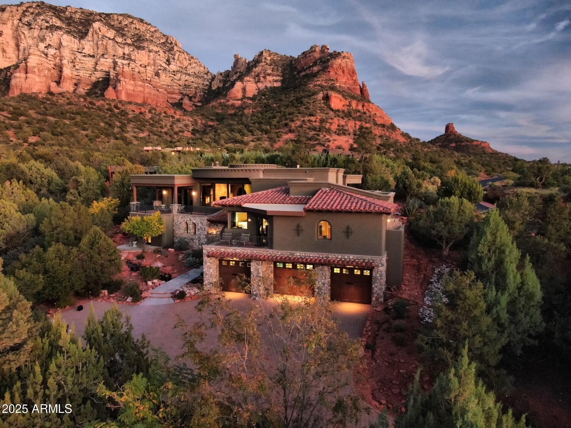 THE NORTH SLOPES - Residential