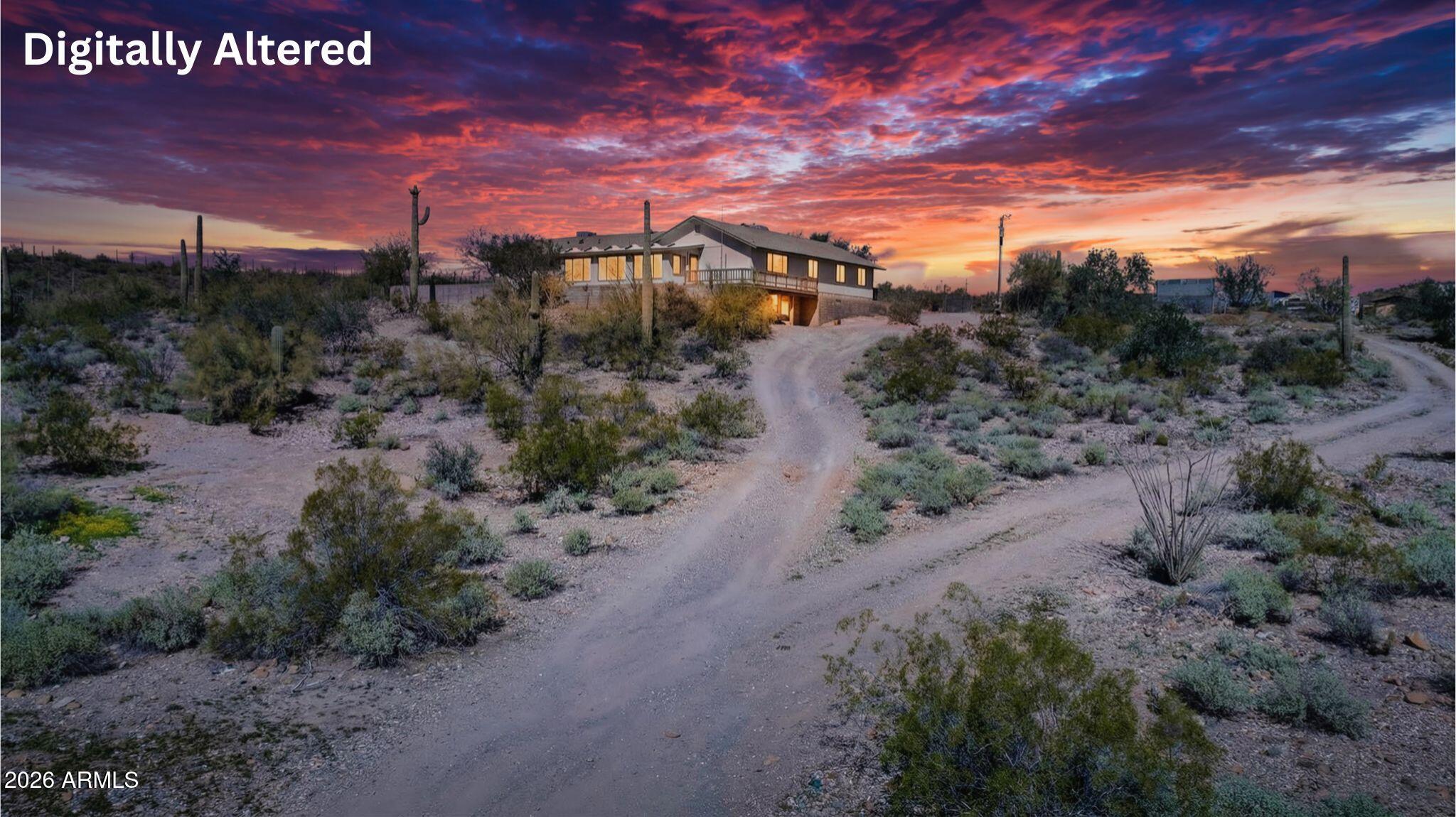 Dual Residence Family Compound 2.6 gated acres. - Residential