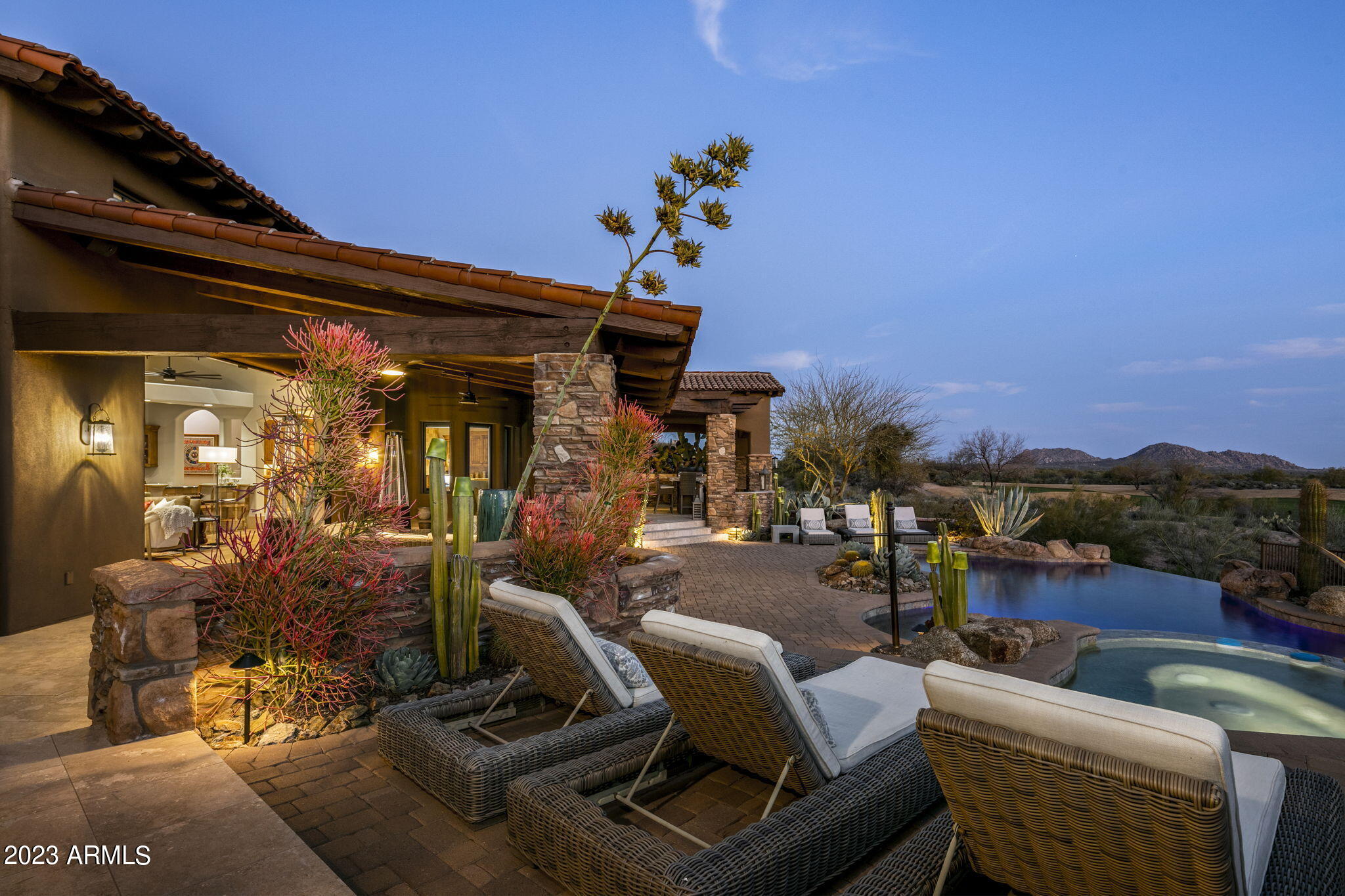 MIRABEL CLUB - Residential