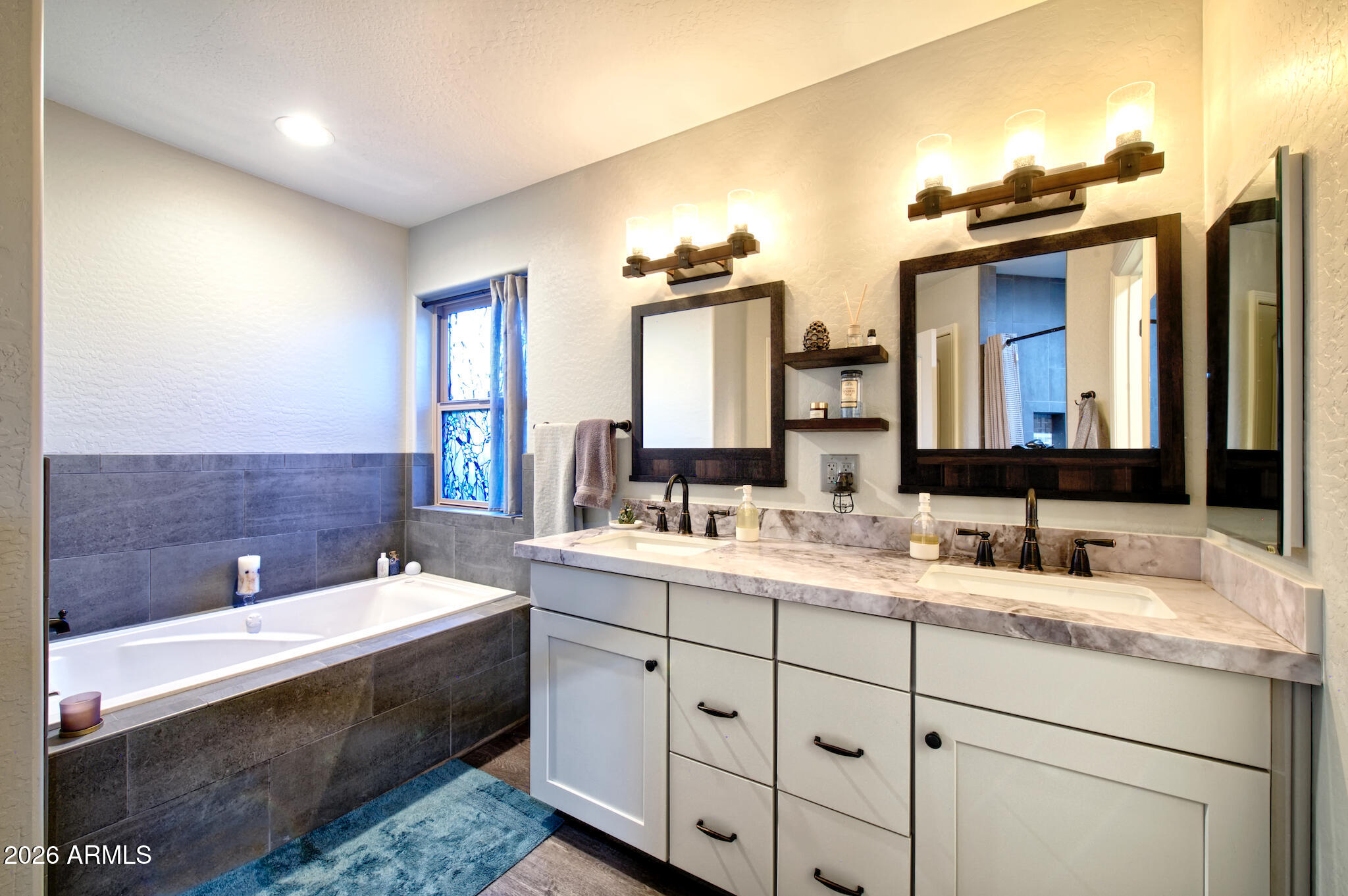 Lakeside Unsubdivided - Residential