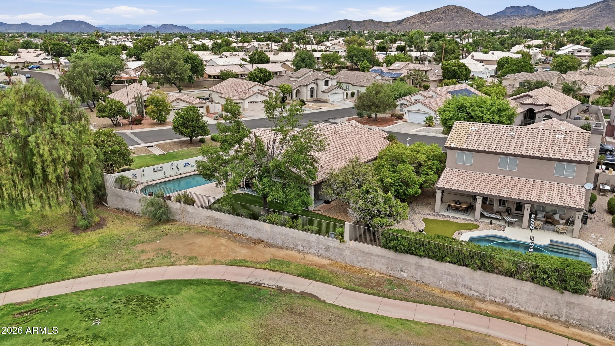 ARROWHEAD RANCH -TUSCANY POINT - Residential