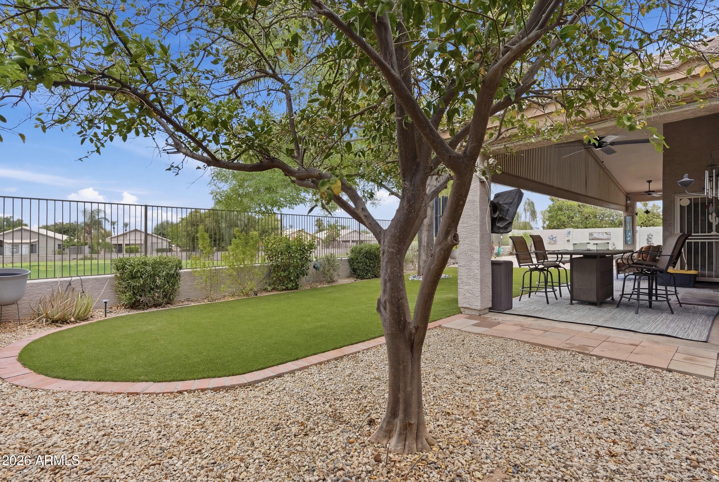ARROWHEAD RANCH -TUSCANY POINT - Residential