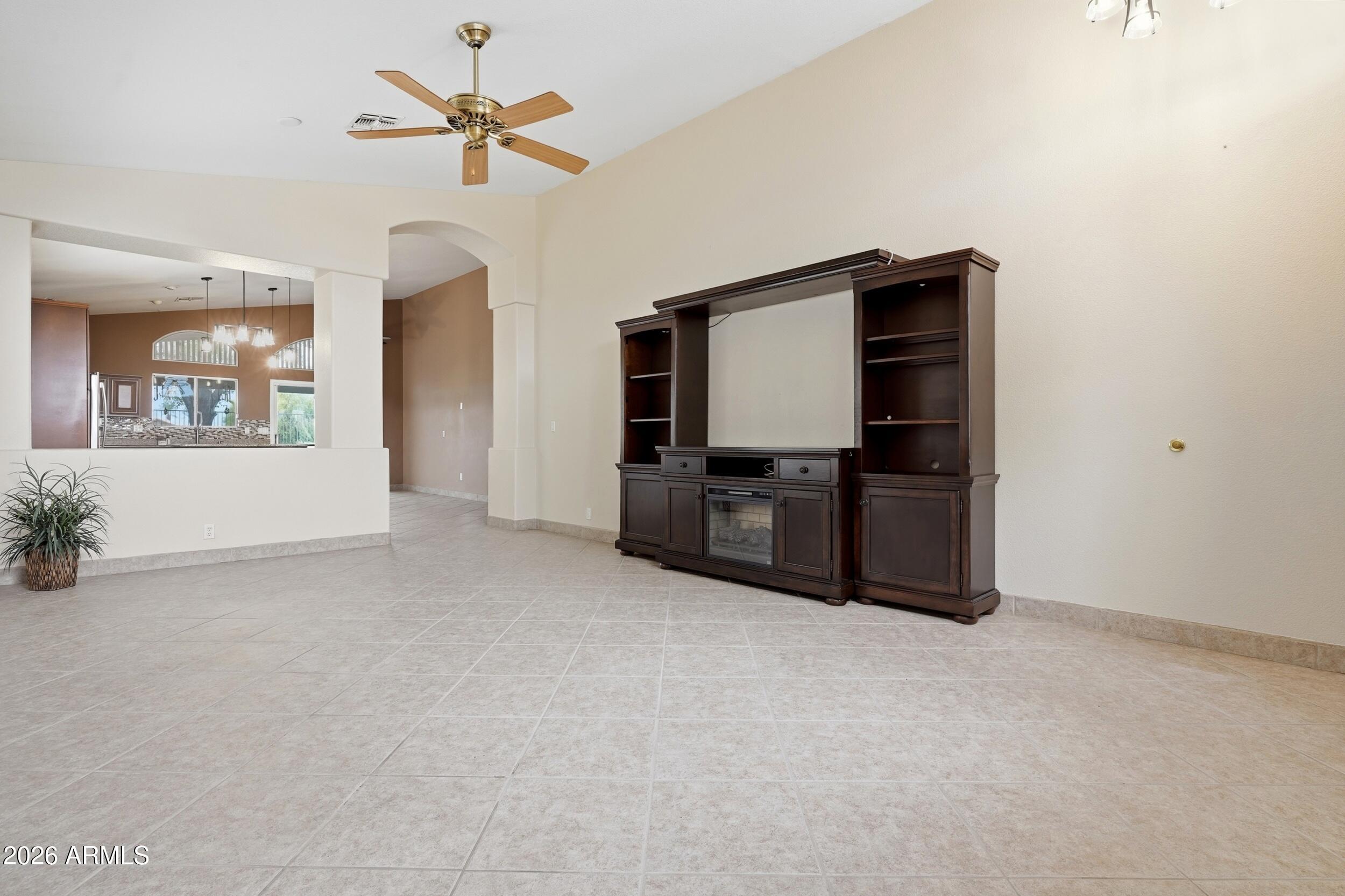 ARROWHEAD RANCH -TUSCANY POINT - Residential