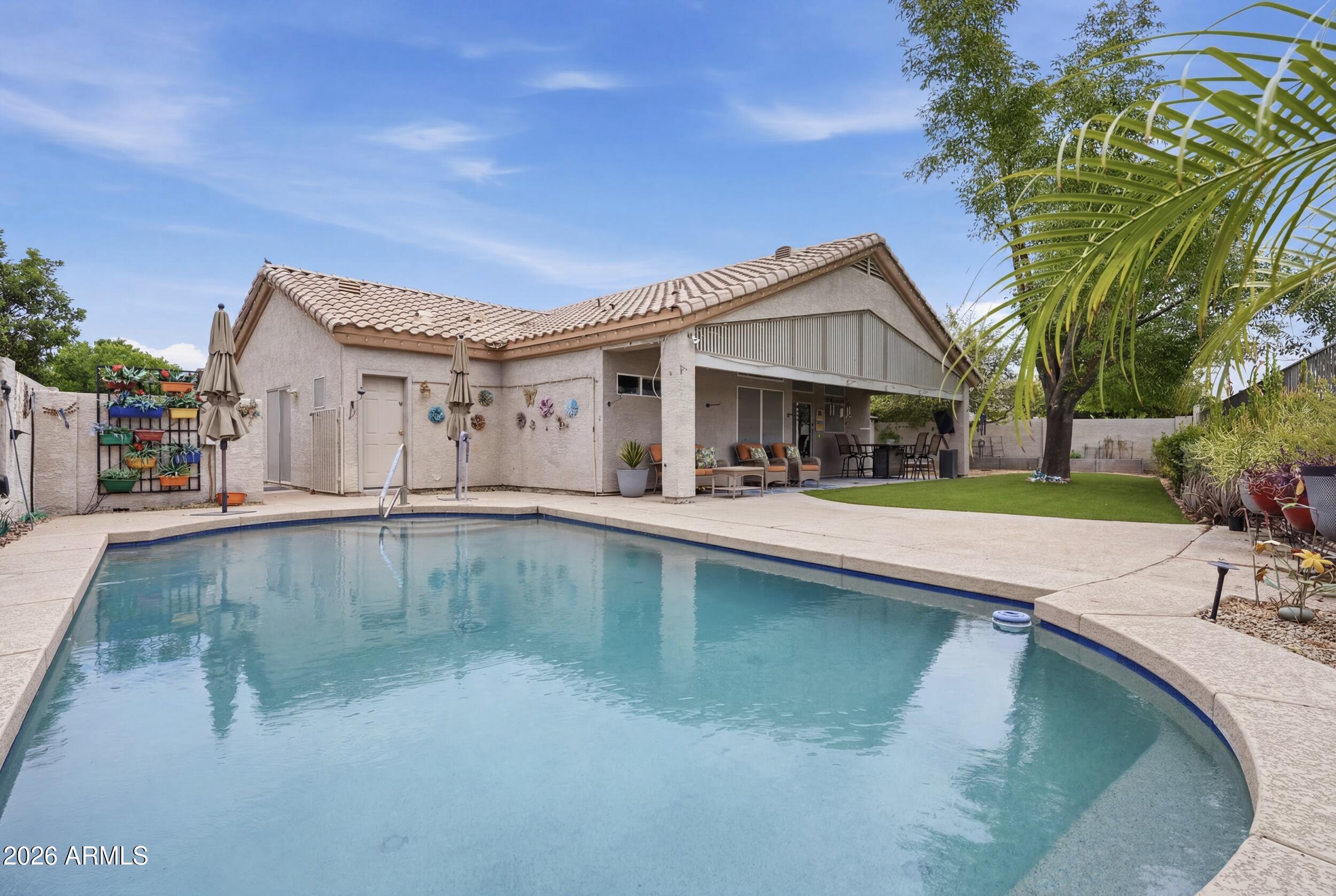 ARROWHEAD RANCH -TUSCANY POINT - Residential