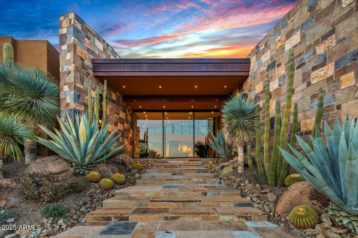 DESERT MOUNTAIN - Residential