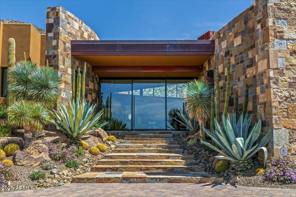 DESERT MOUNTAIN - Residential