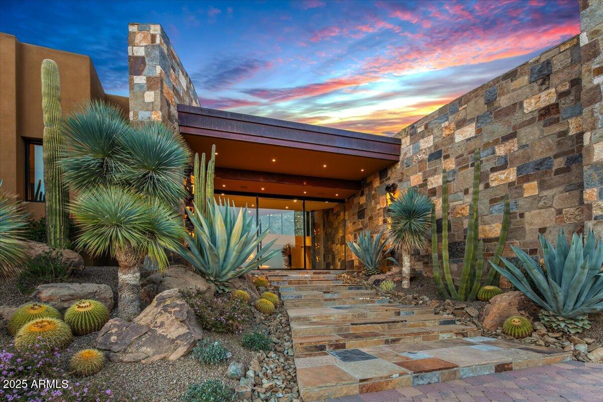 DESERT MOUNTAIN - Residential