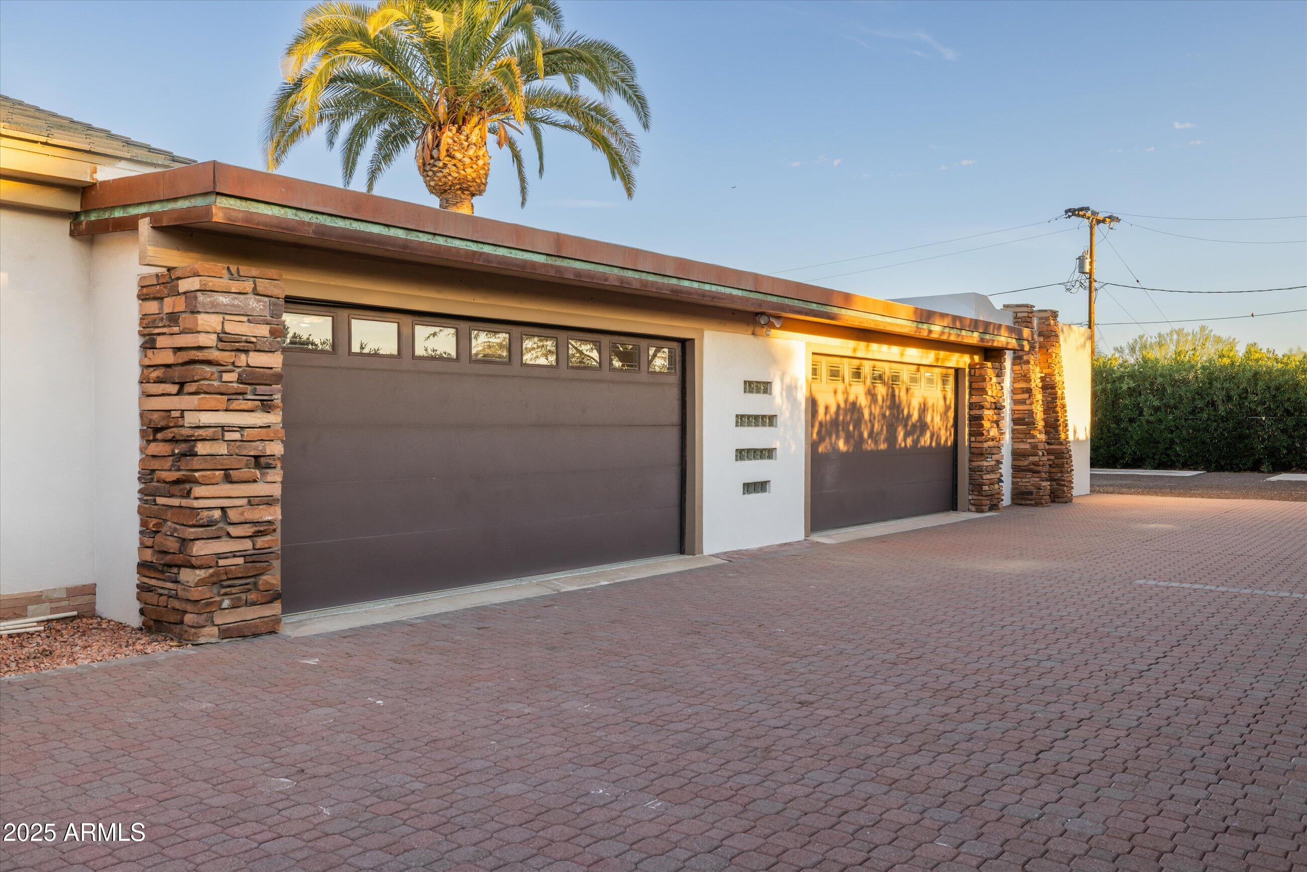 SUNDOWN RANCH - Residential