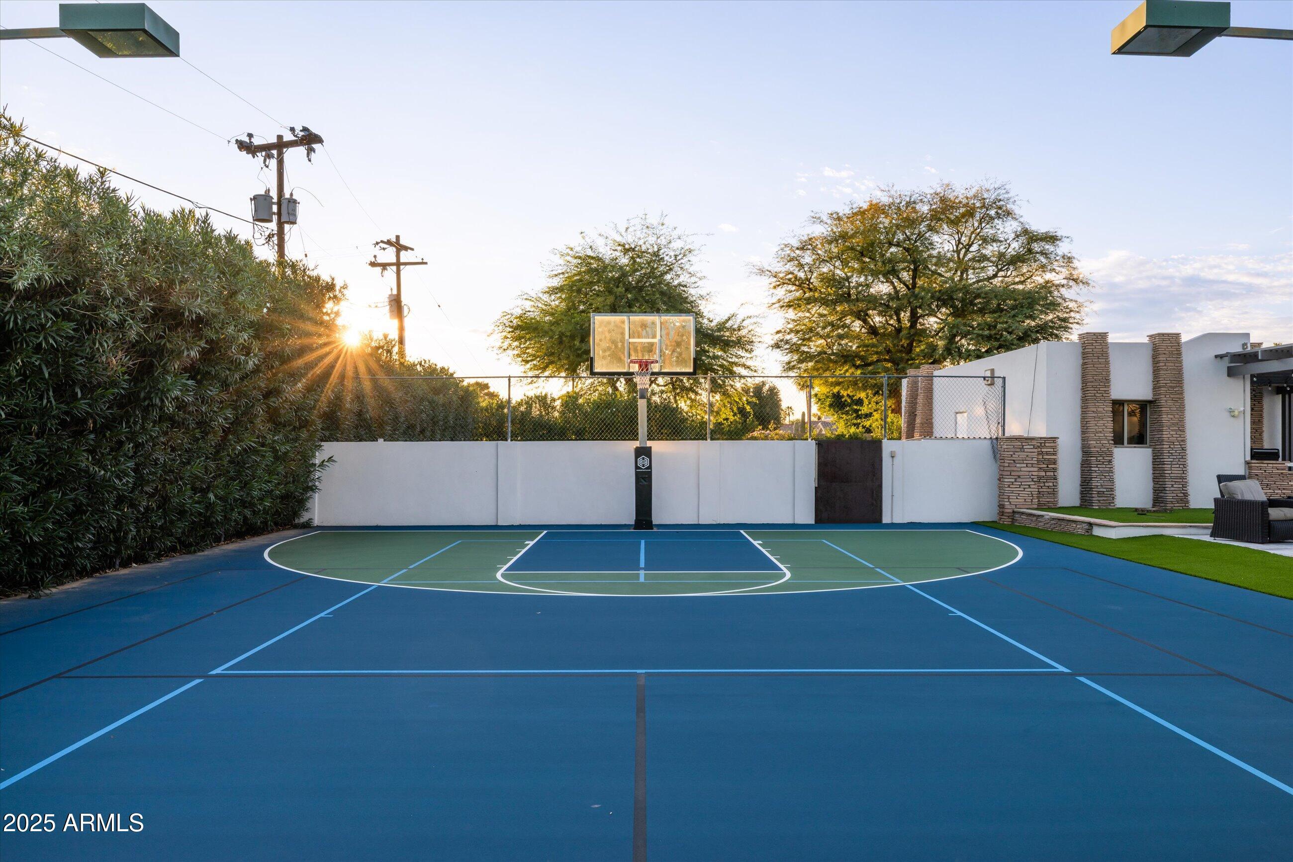 SUNDOWN RANCH - Residential