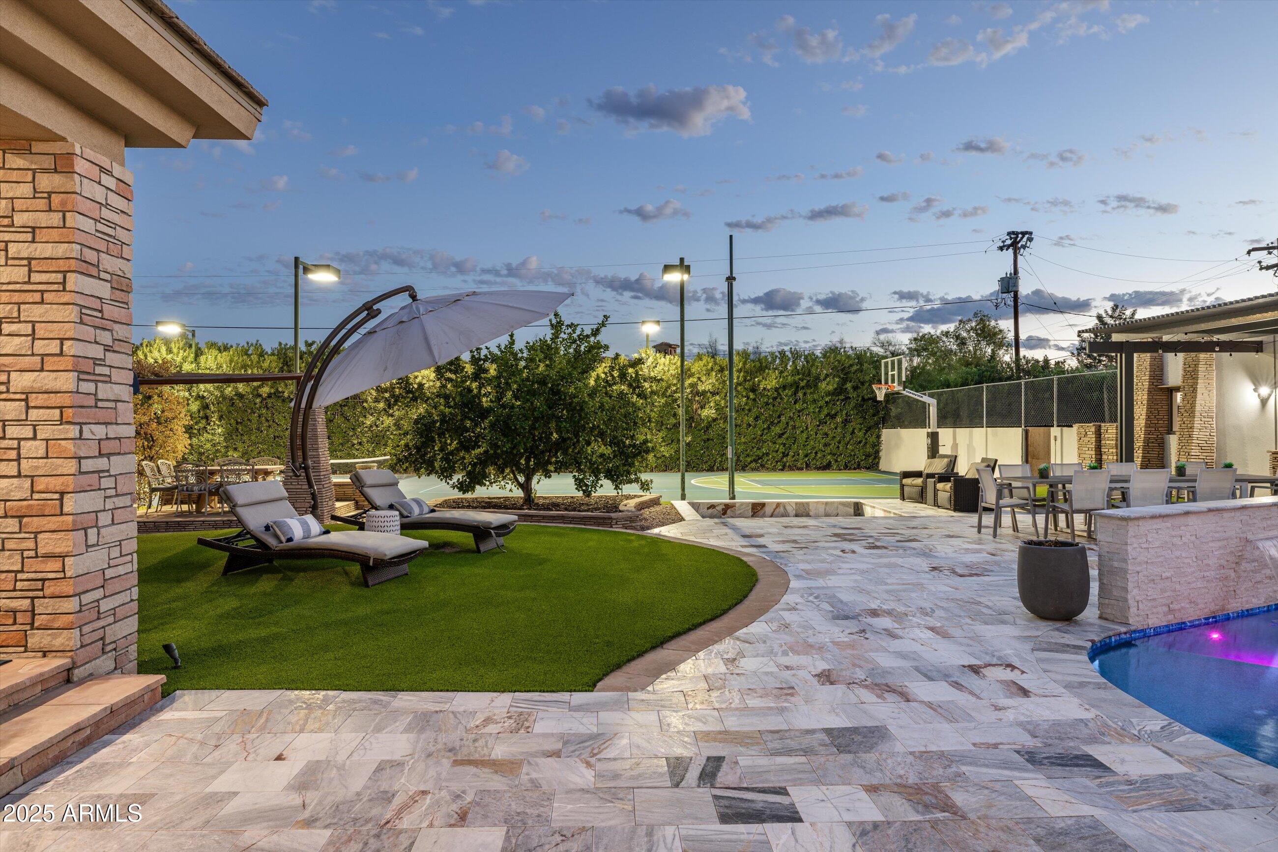 SUNDOWN RANCH - Residential