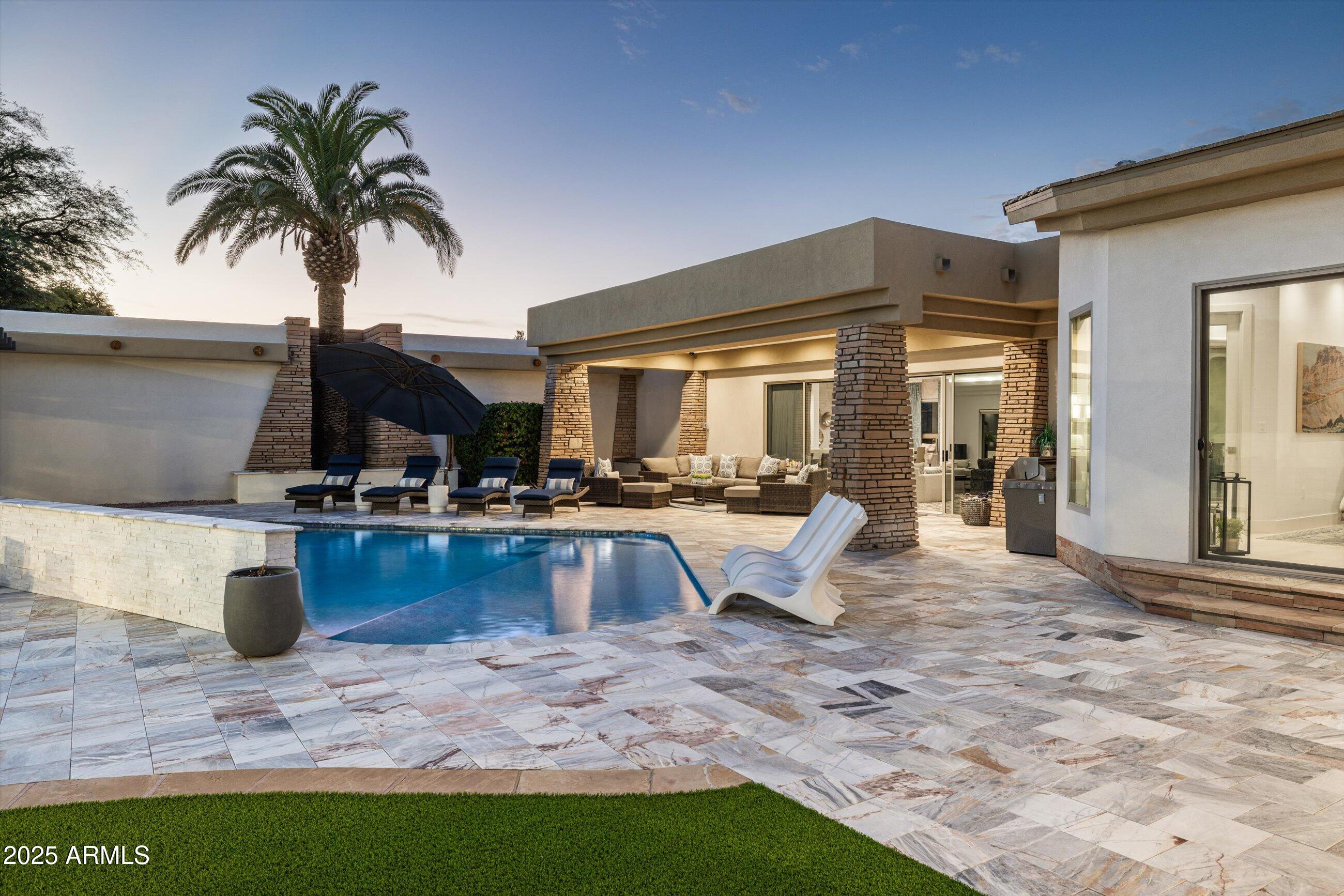 SUNDOWN RANCH - Residential