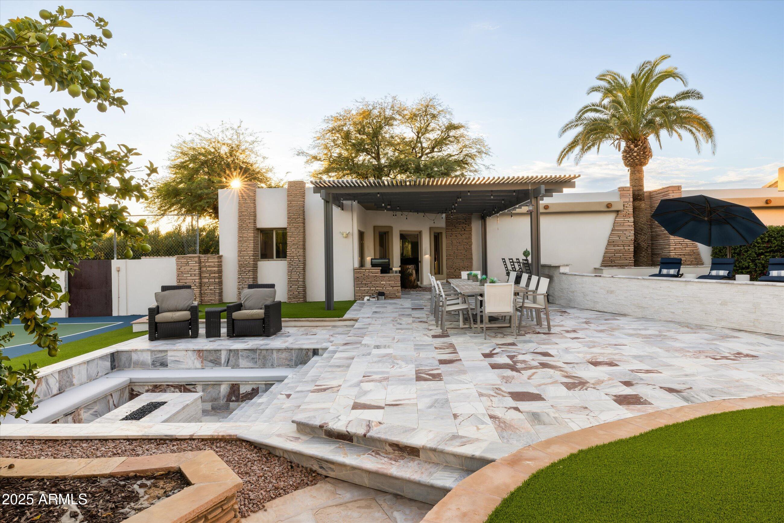 SUNDOWN RANCH - Residential