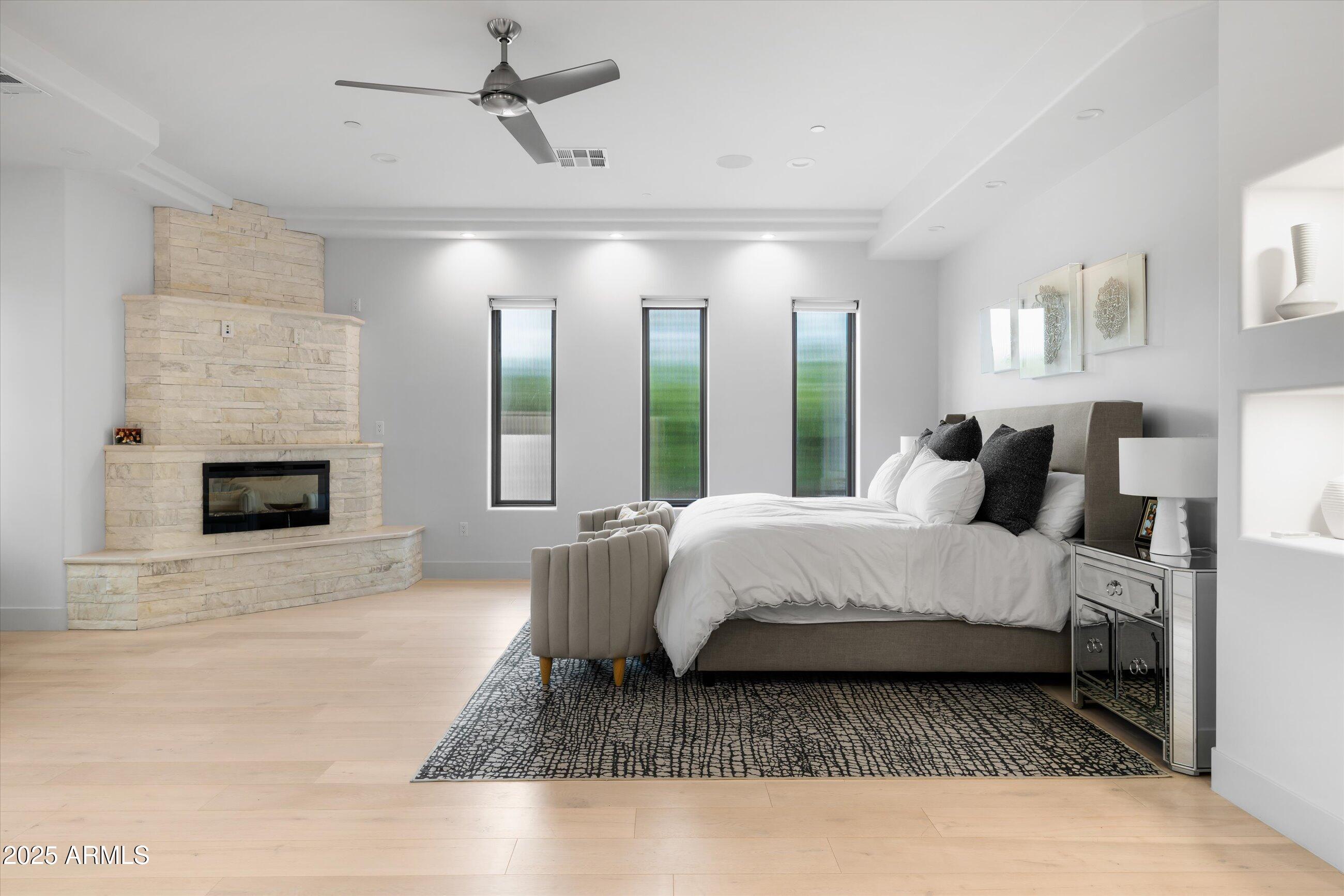 SUNDOWN RANCH - Residential