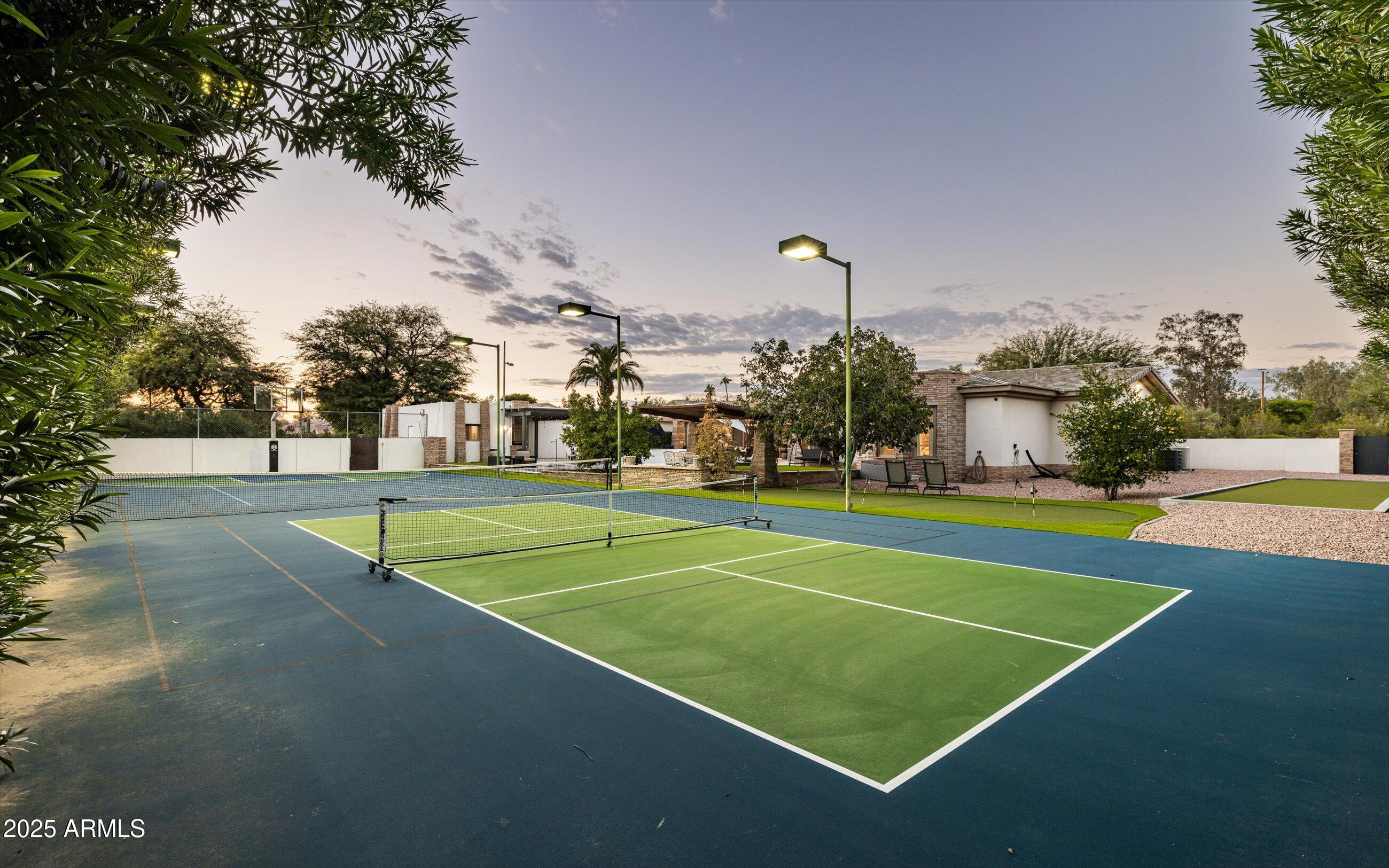 SUNDOWN RANCH - Residential
