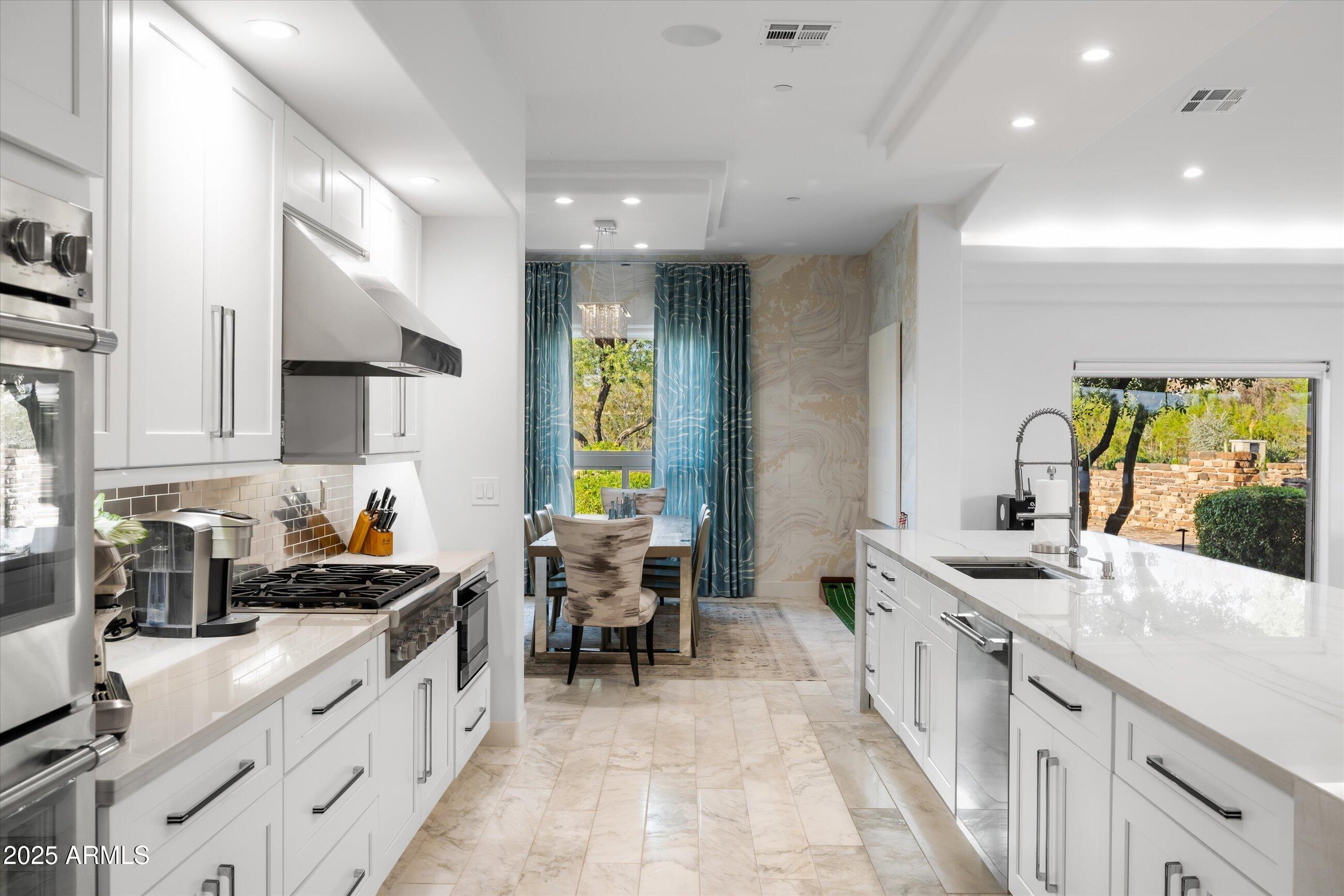 SUNDOWN RANCH - Residential