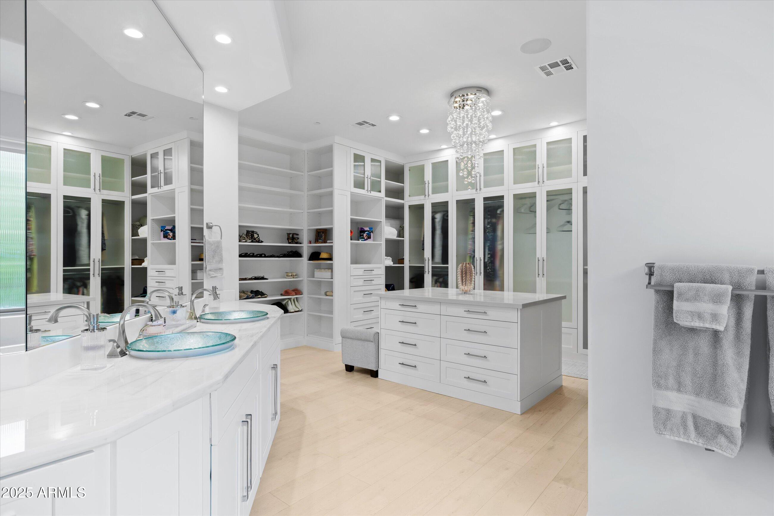 SUNDOWN RANCH - Residential