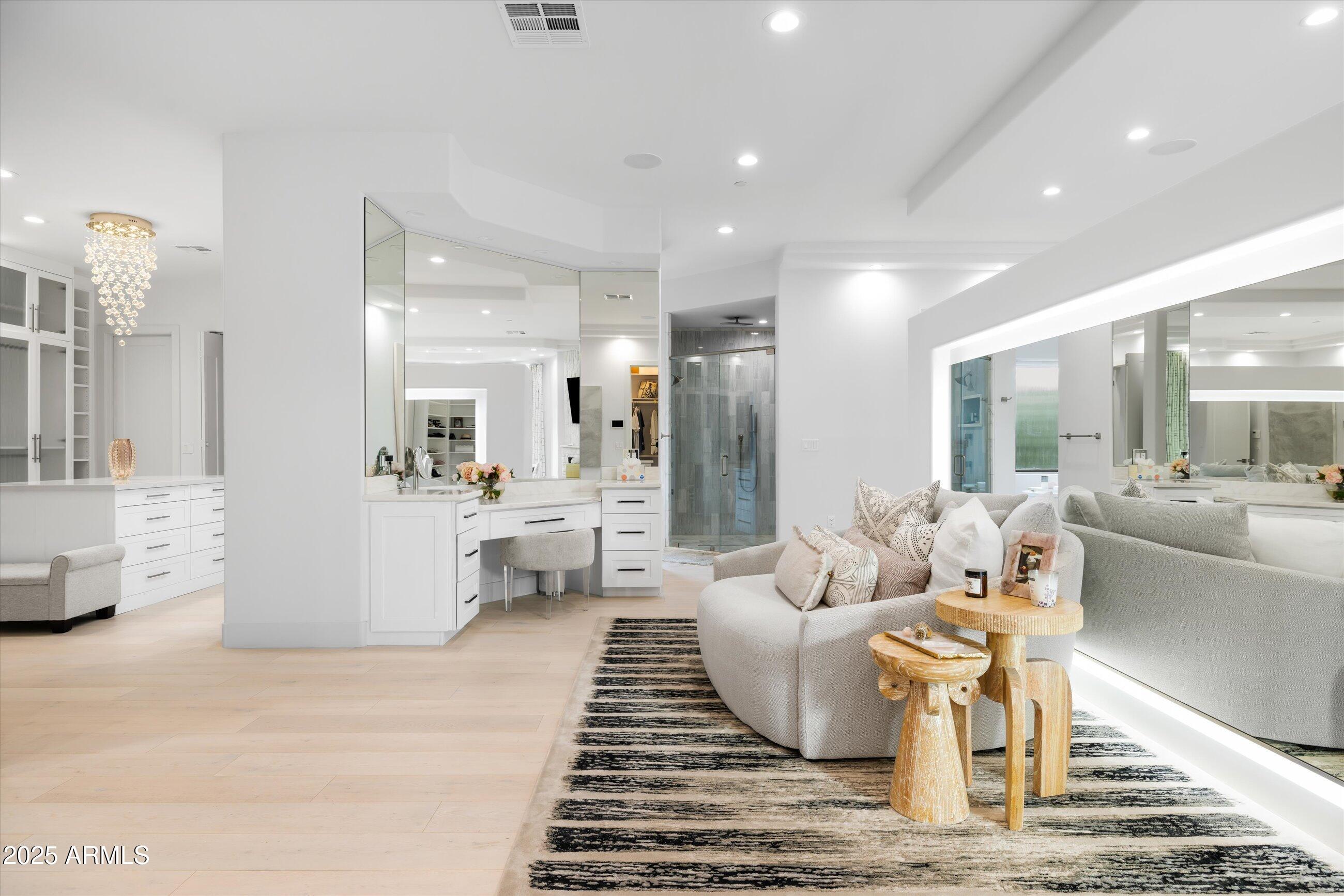 SUNDOWN RANCH - Residential