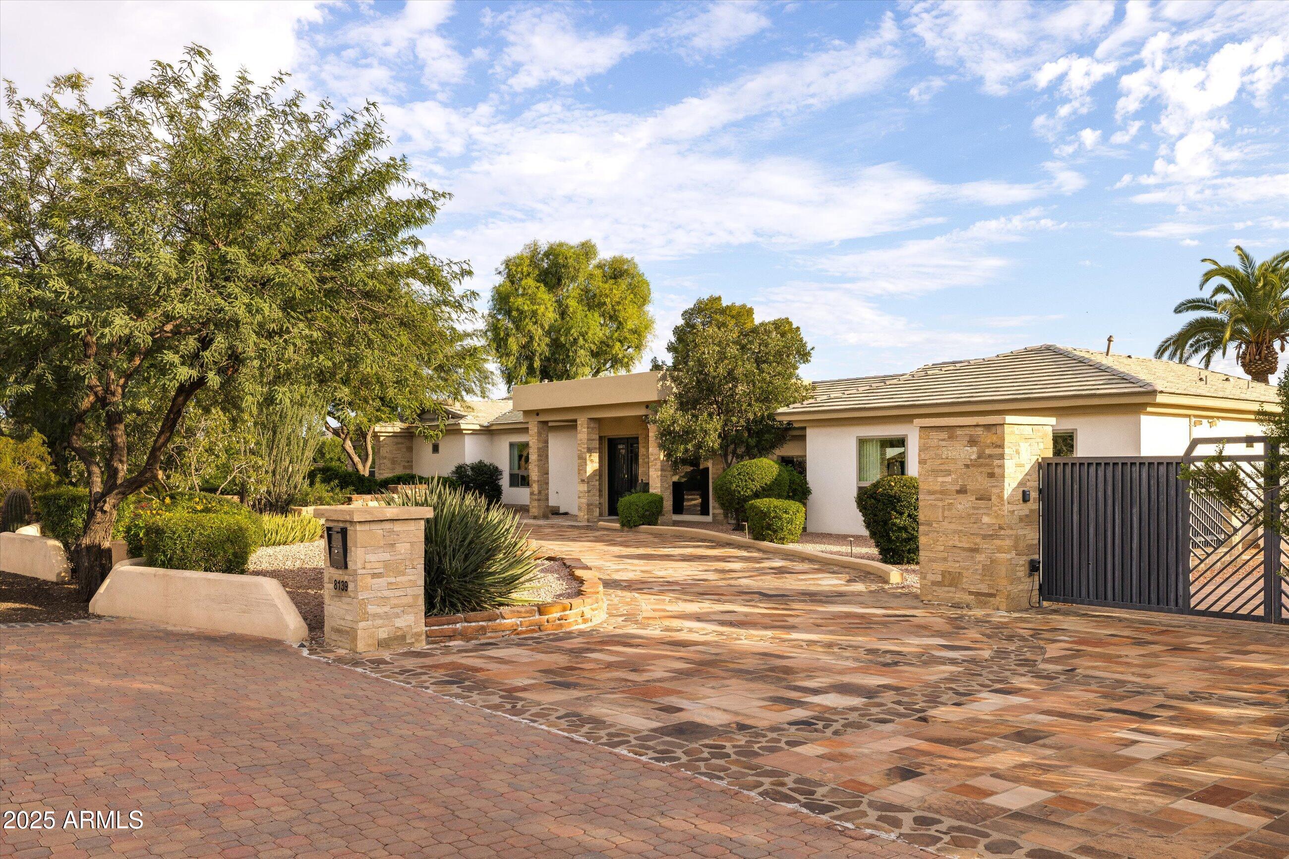 SUNDOWN RANCH - Residential