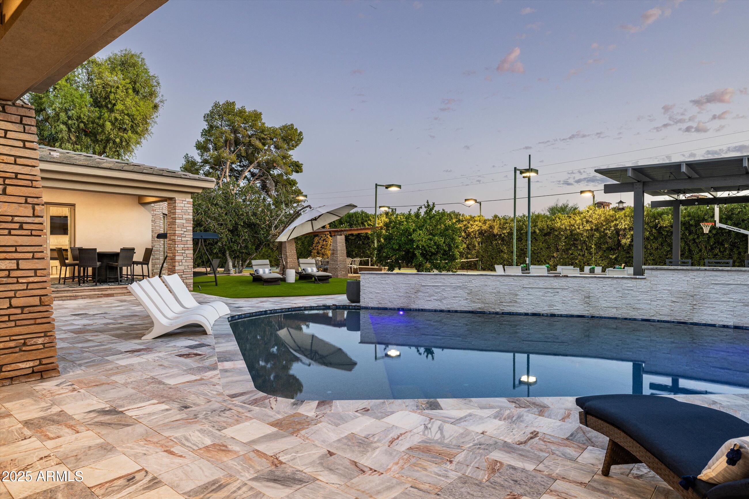 SUNDOWN RANCH - Residential