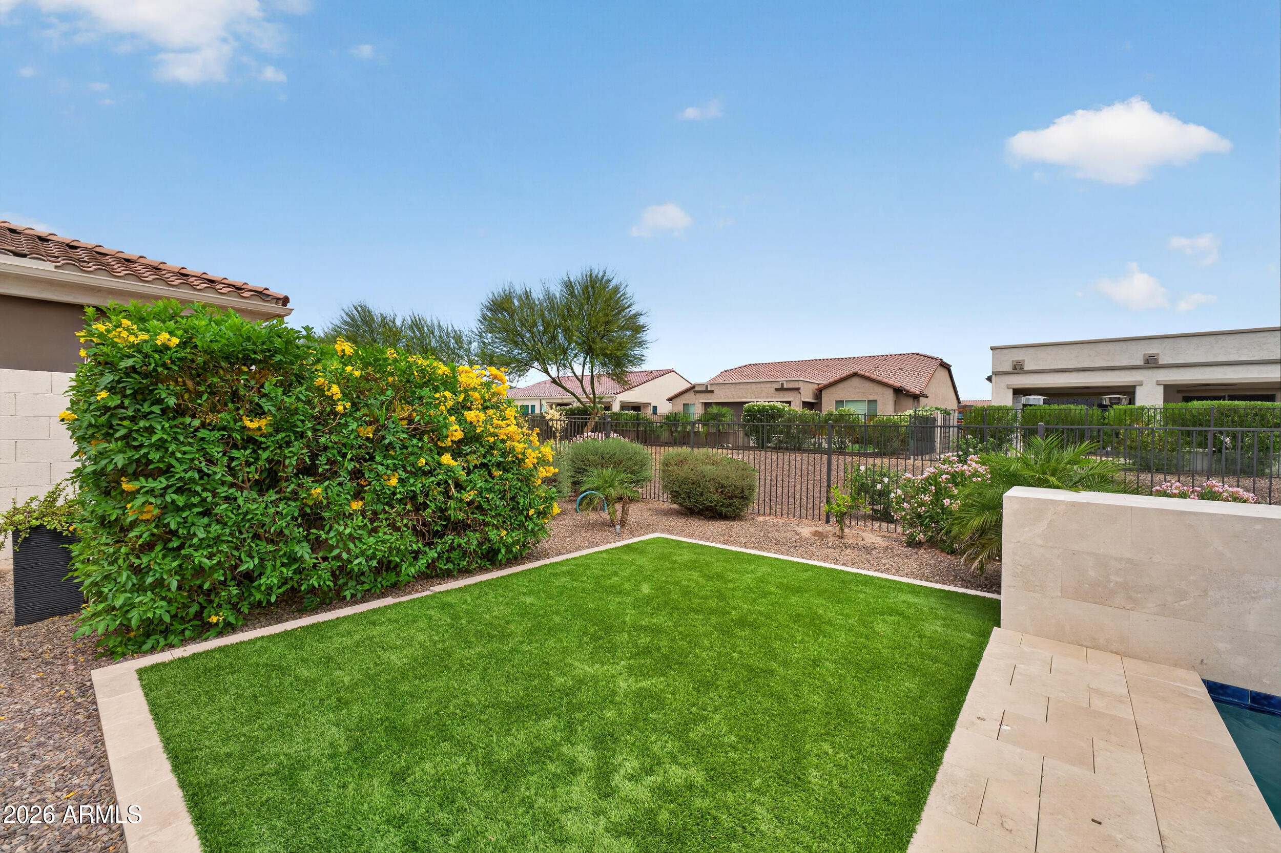 PEBBLECREEK PHASE 2 UNIT FIFTY-SEVEN - Residential