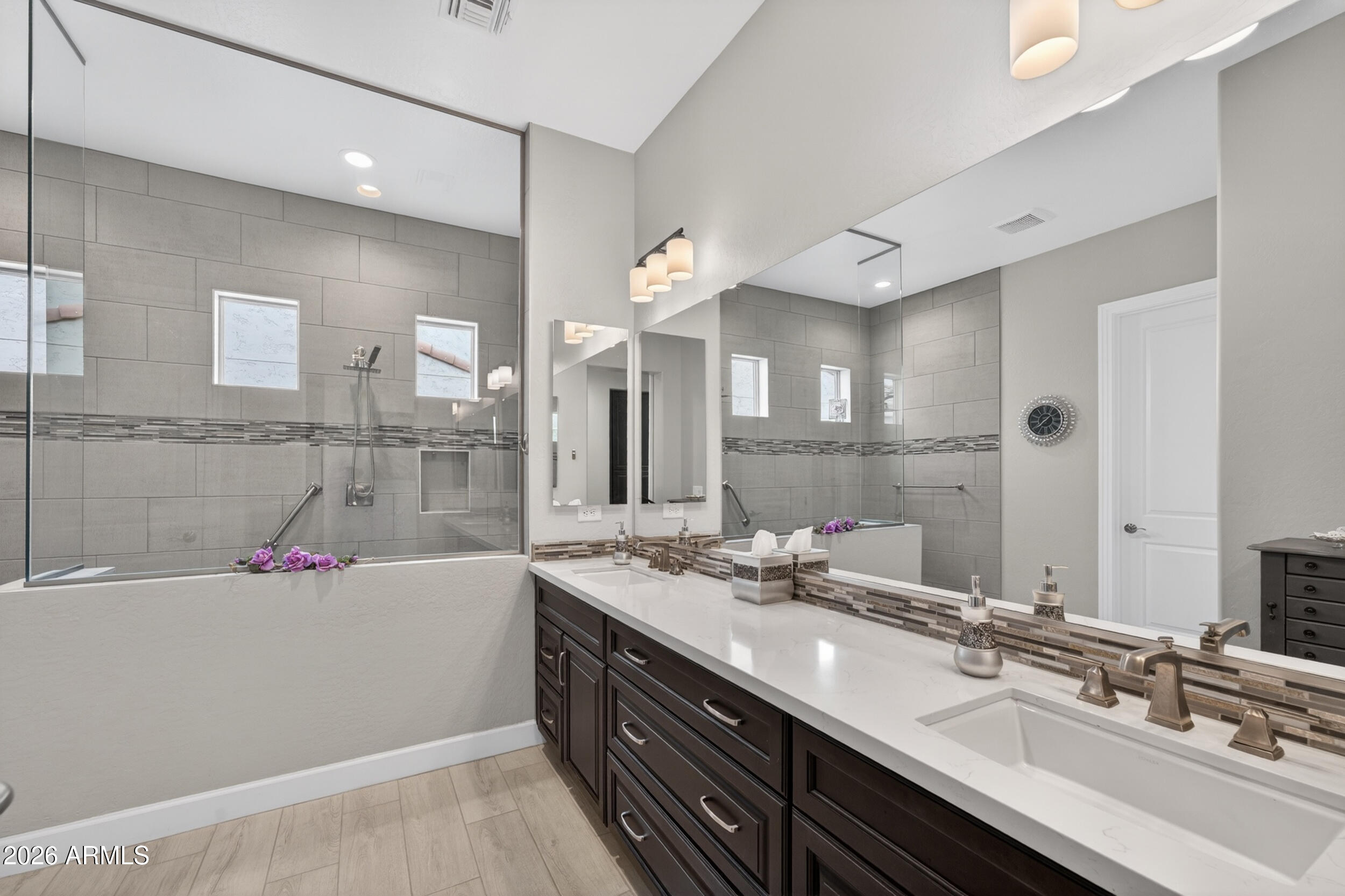 PEBBLECREEK PHASE 2 UNIT FIFTY-SEVEN - Residential