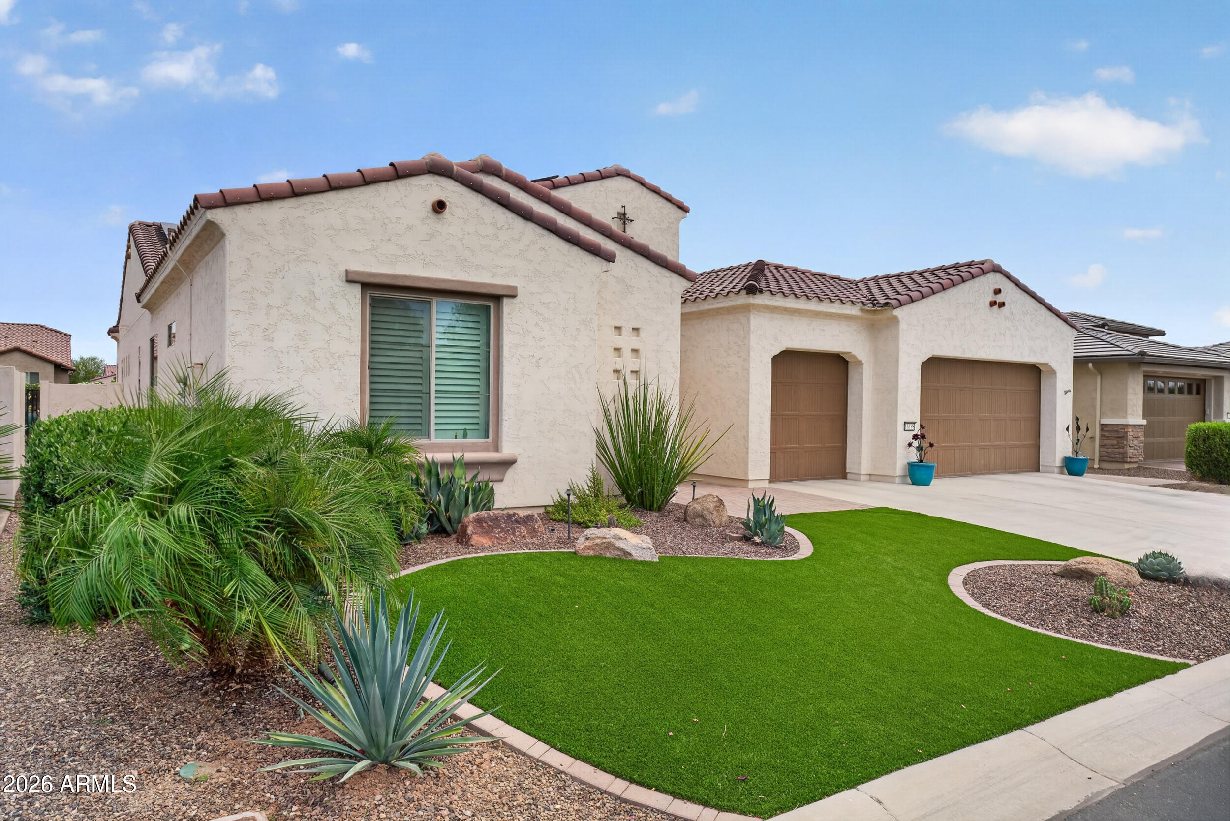PEBBLECREEK PHASE 2 UNIT FIFTY-SEVEN - Residential