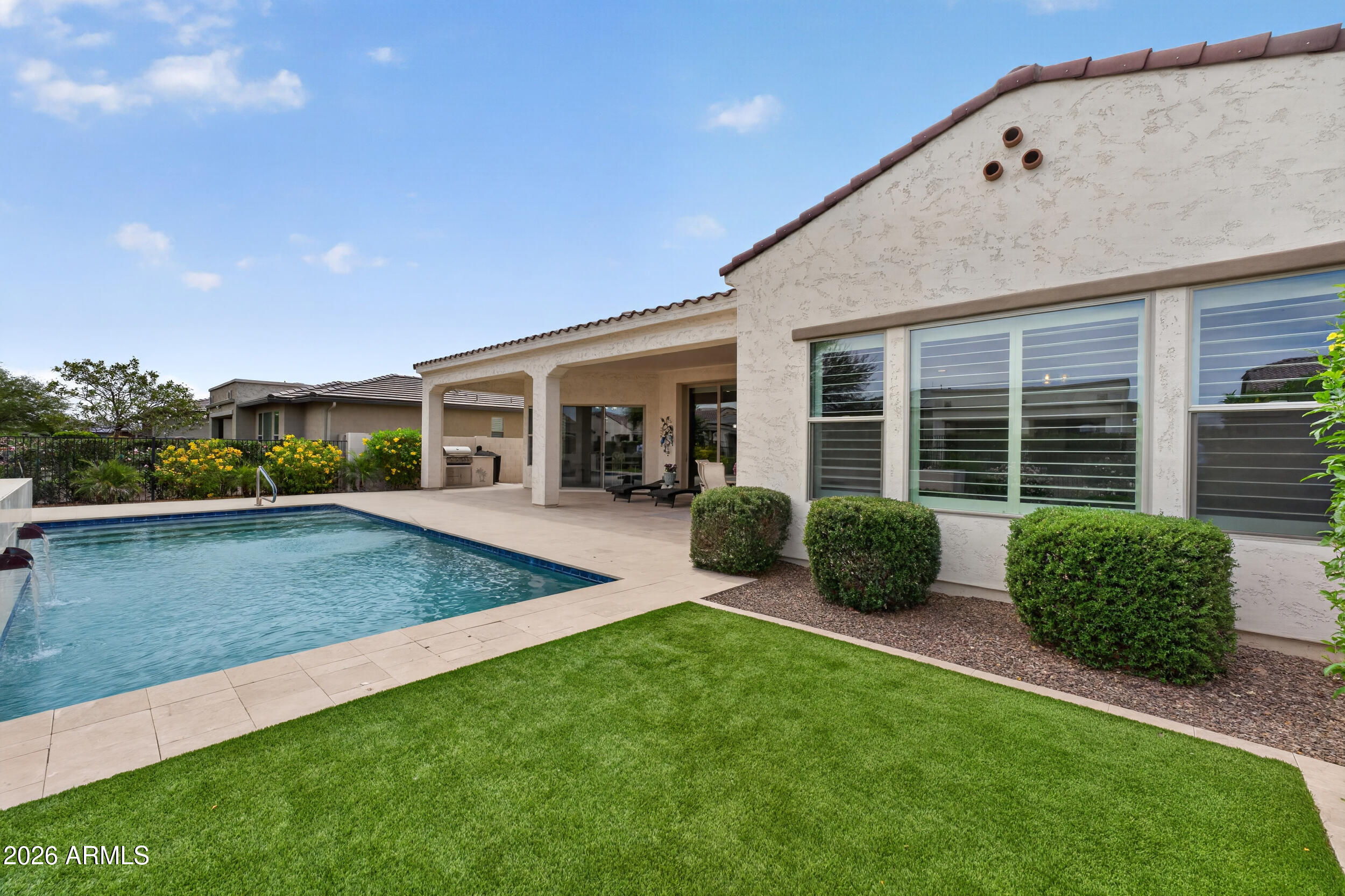 PEBBLECREEK PHASE 2 UNIT FIFTY-SEVEN - Residential