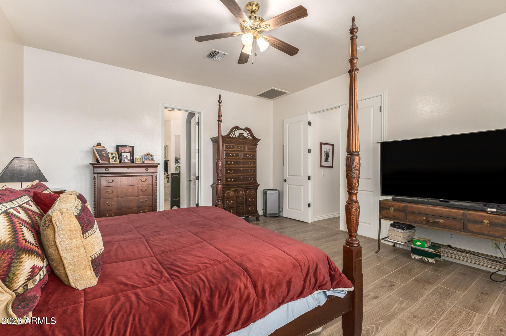 COMM @ W 1/4 COR OF SEC 2-3S-8E TH E-100.00 TH N-5 - Residential