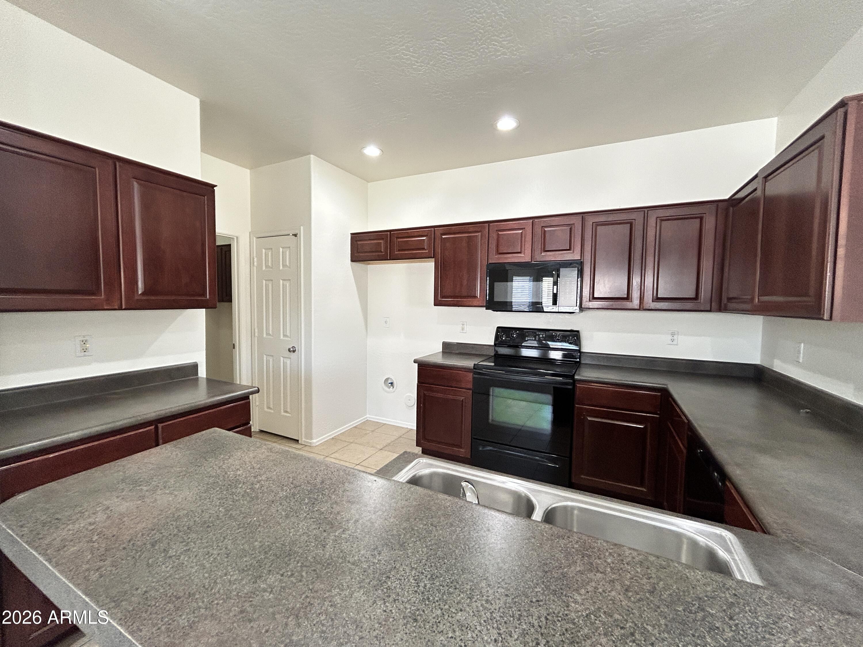 Sierra Montana - Residential Lease