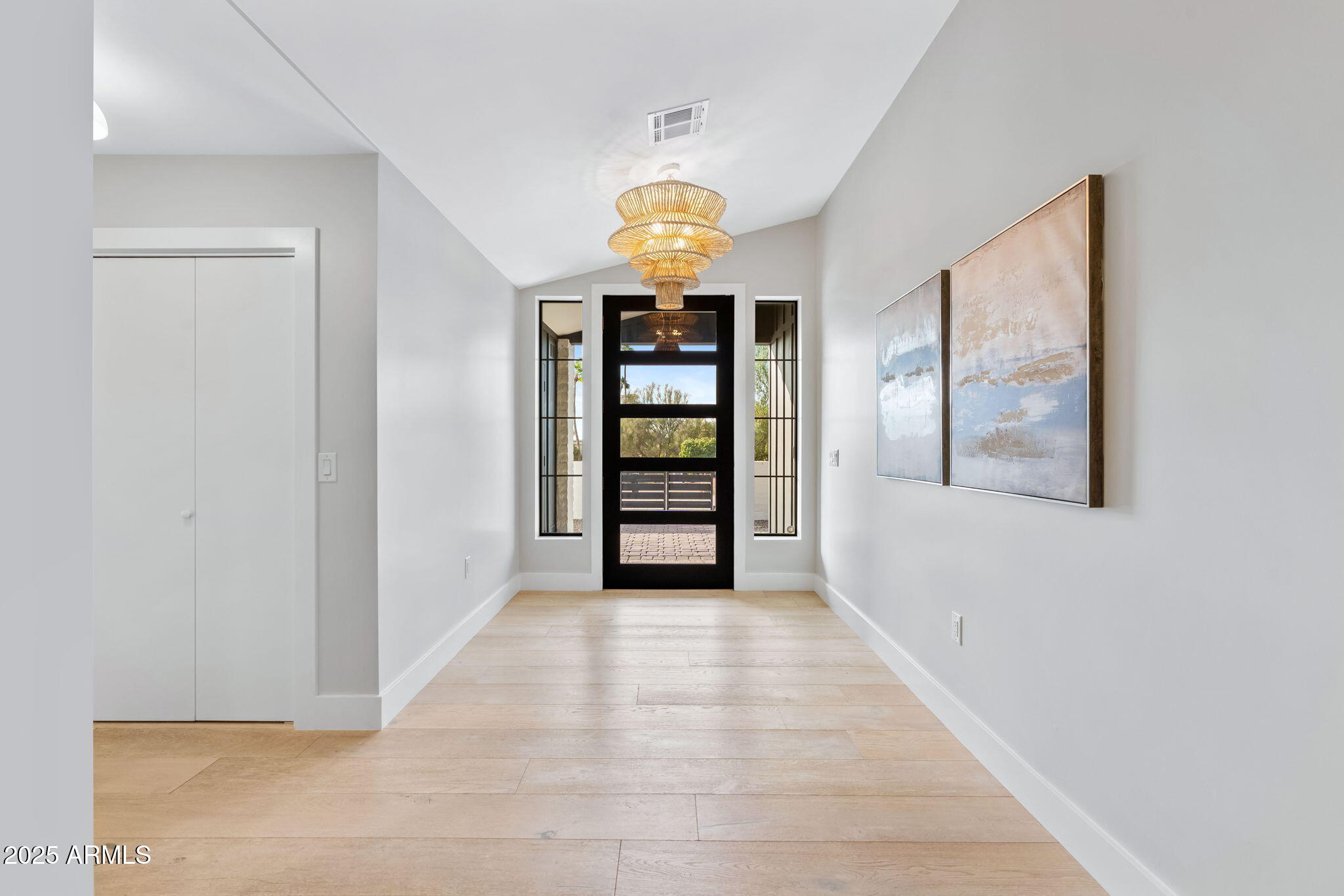 ARROYO HEIGHTS - Residential