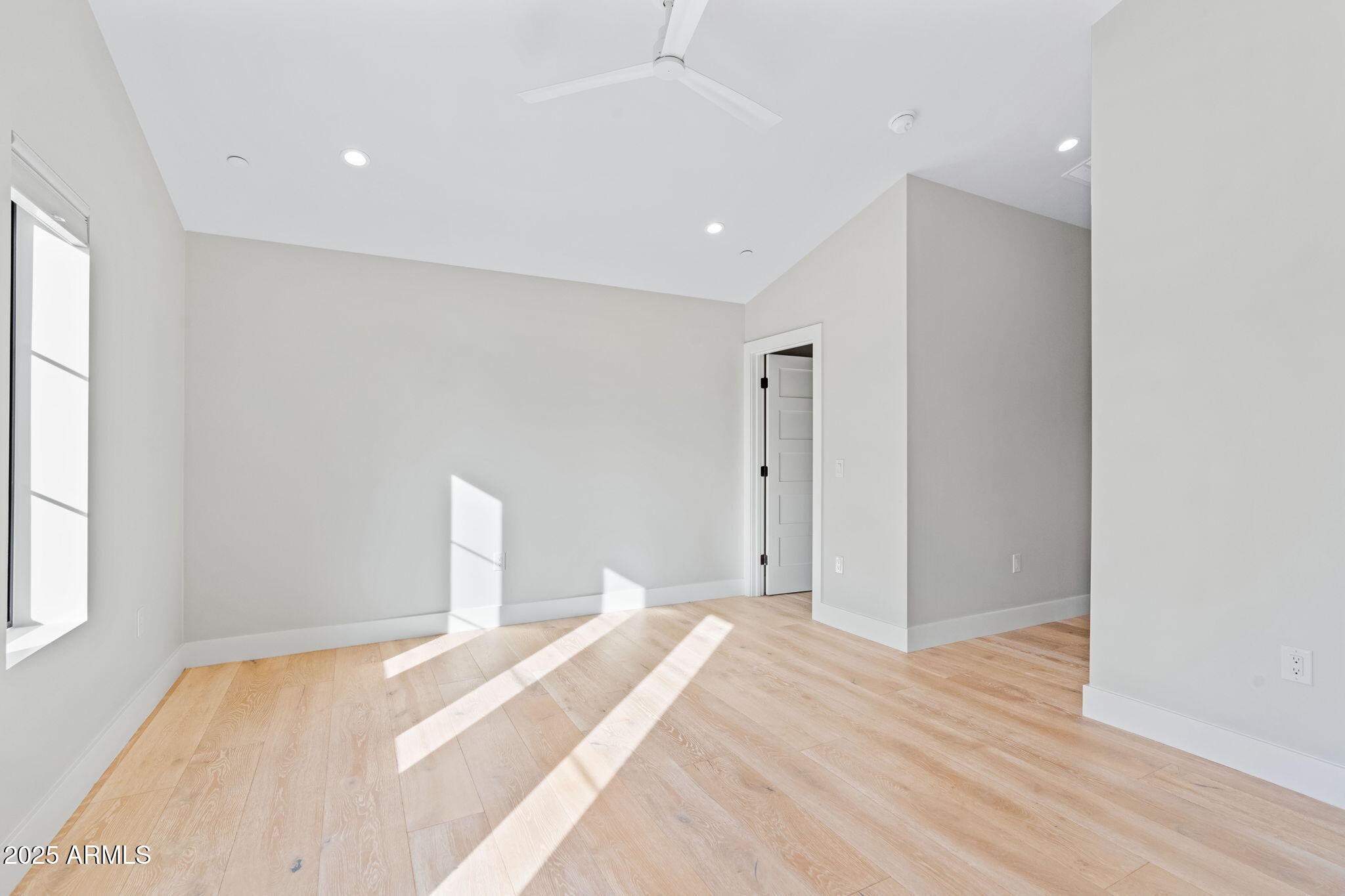 ARROYO HEIGHTS - Residential