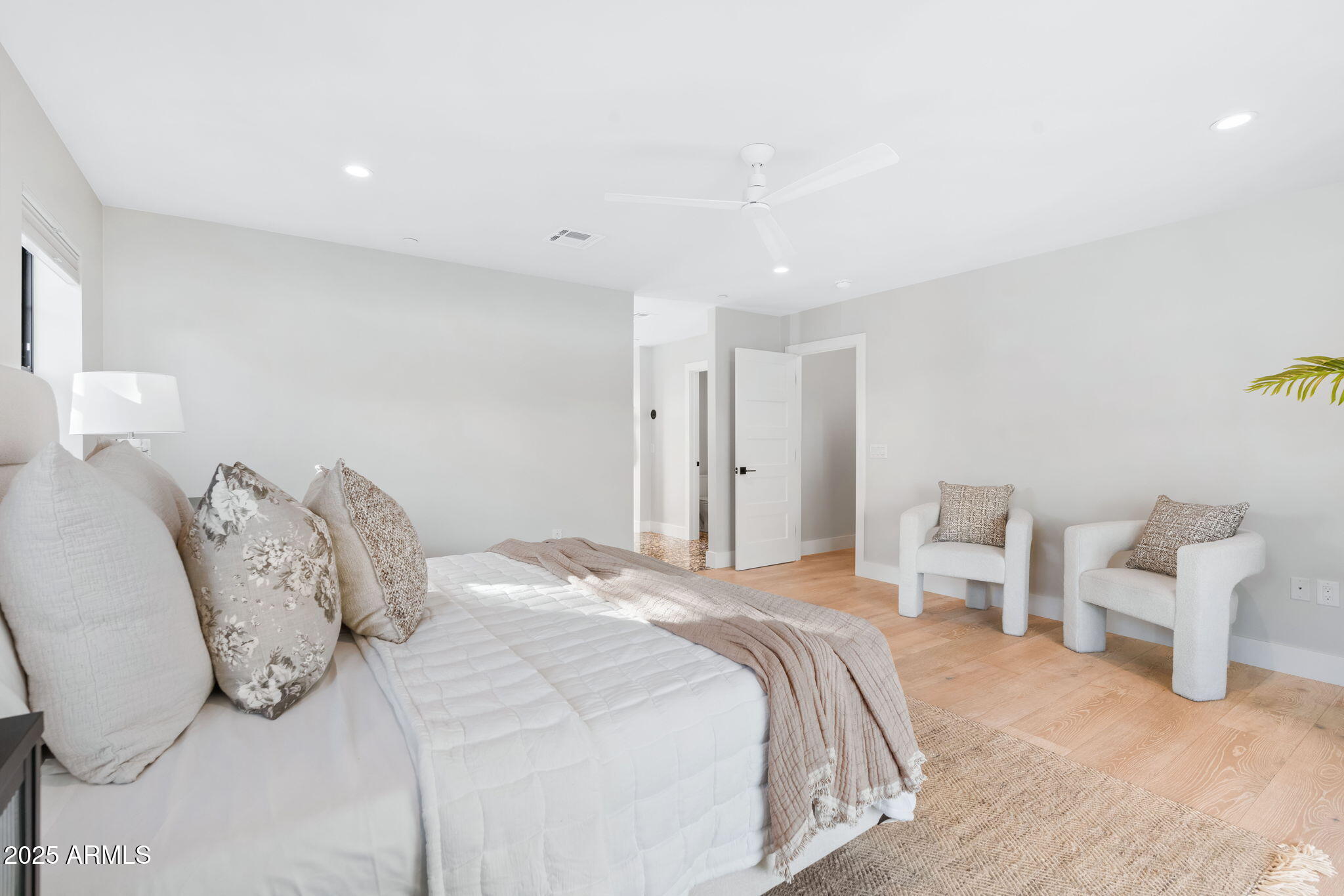 ARROYO HEIGHTS - Residential