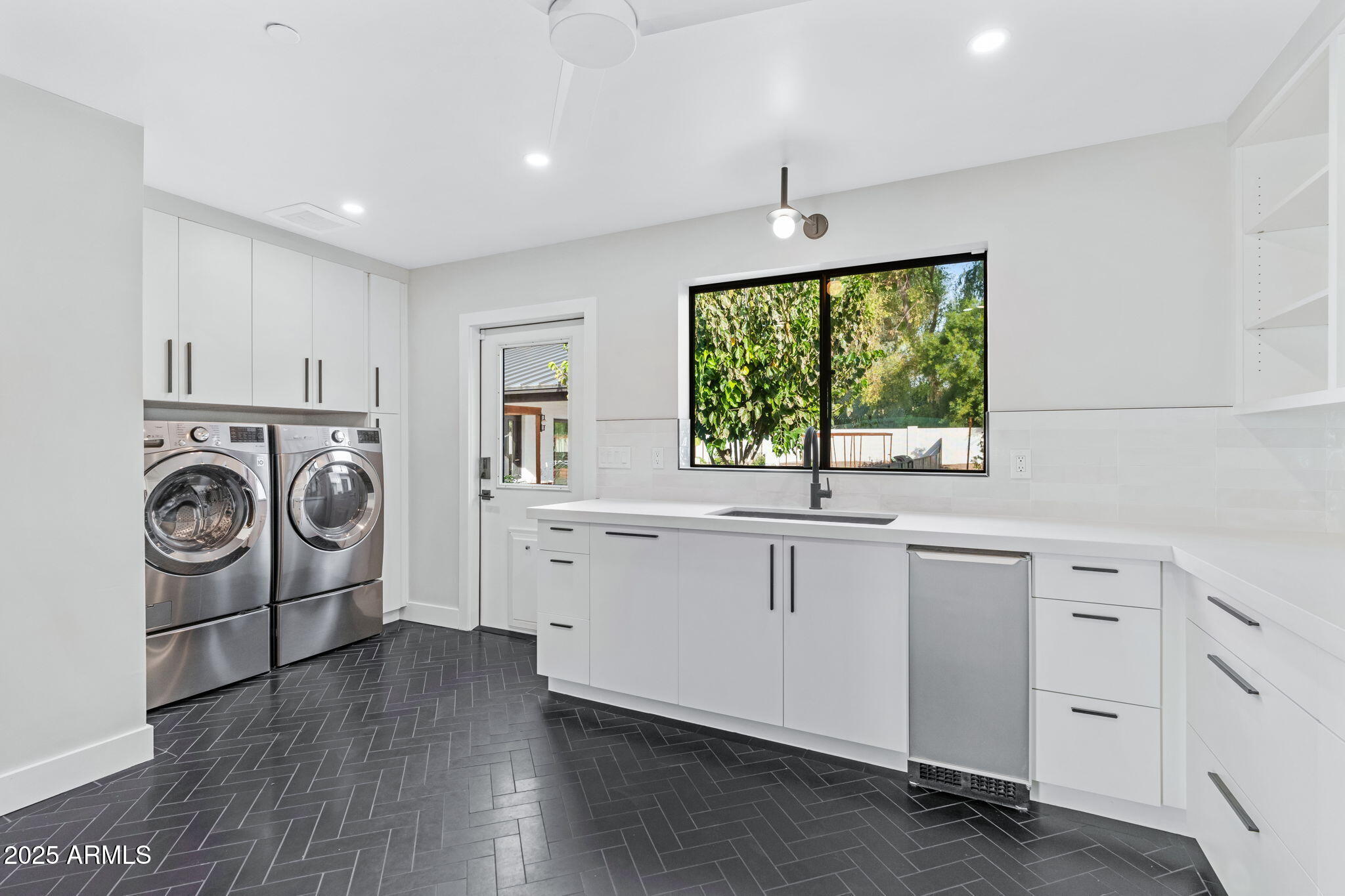 ARROYO HEIGHTS - Residential
