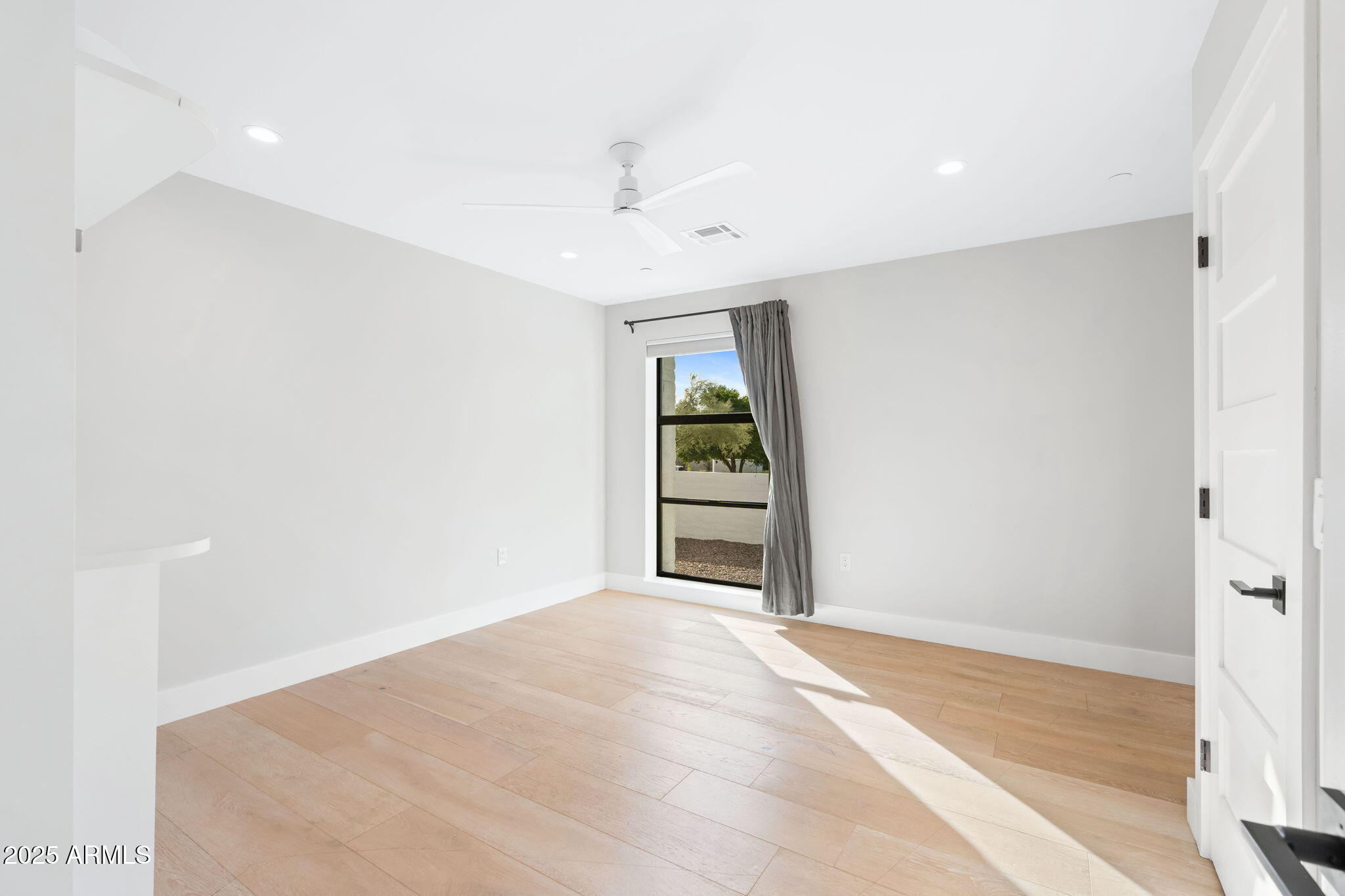 ARROYO HEIGHTS - Residential