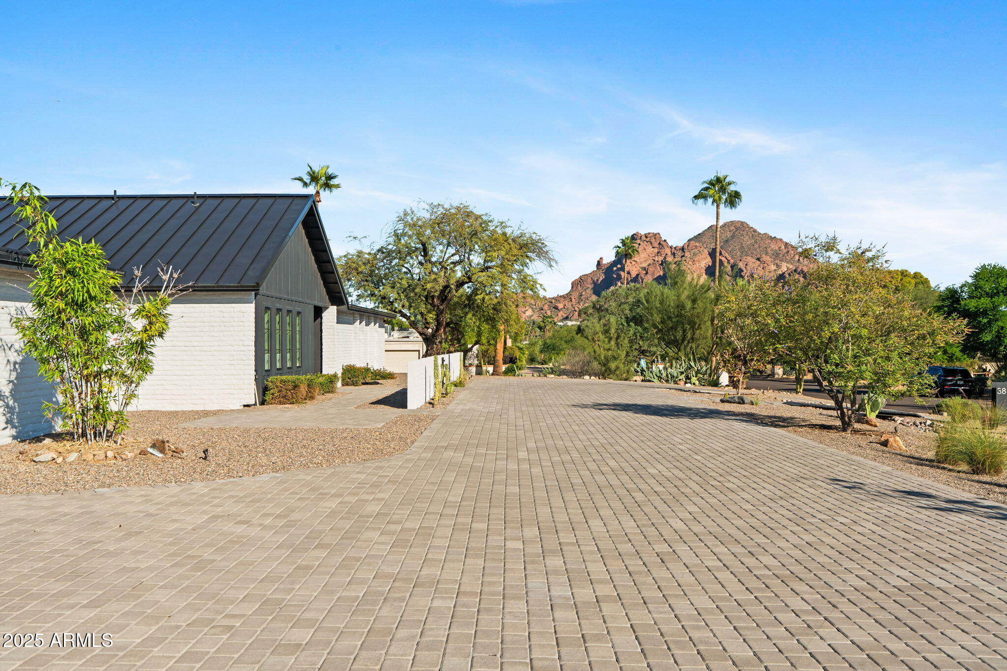 ARROYO HEIGHTS - Residential