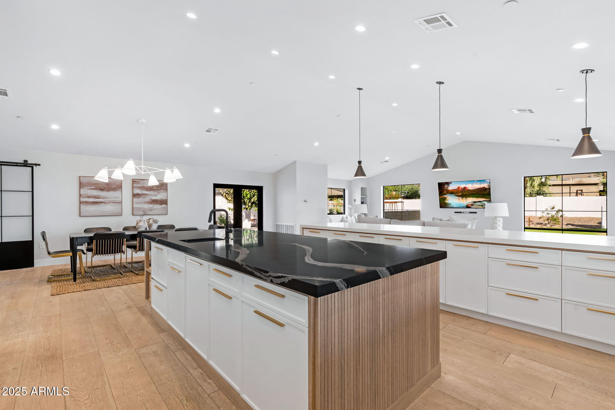 ARROYO HEIGHTS - Residential
