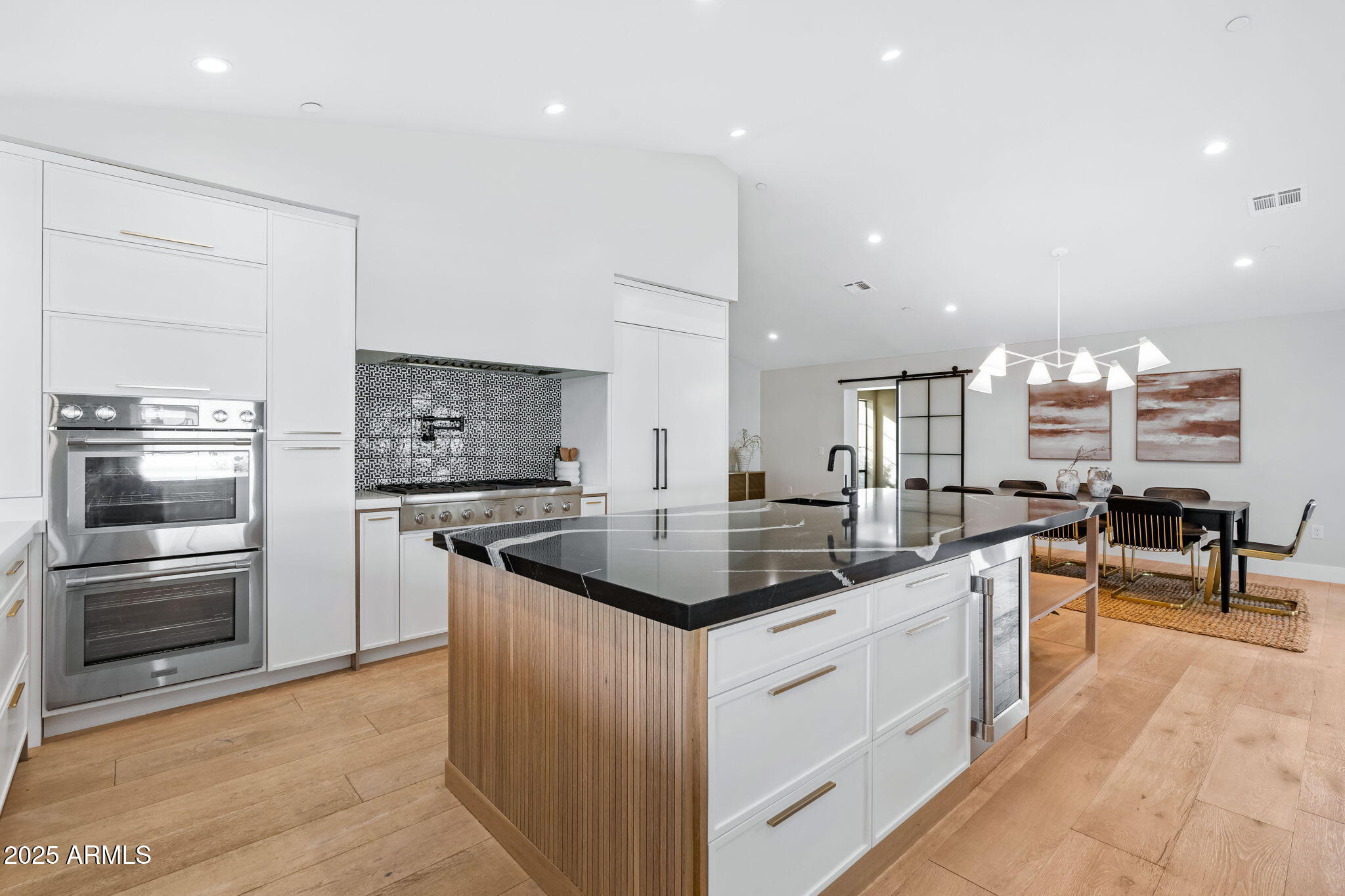 ARROYO HEIGHTS - Residential
