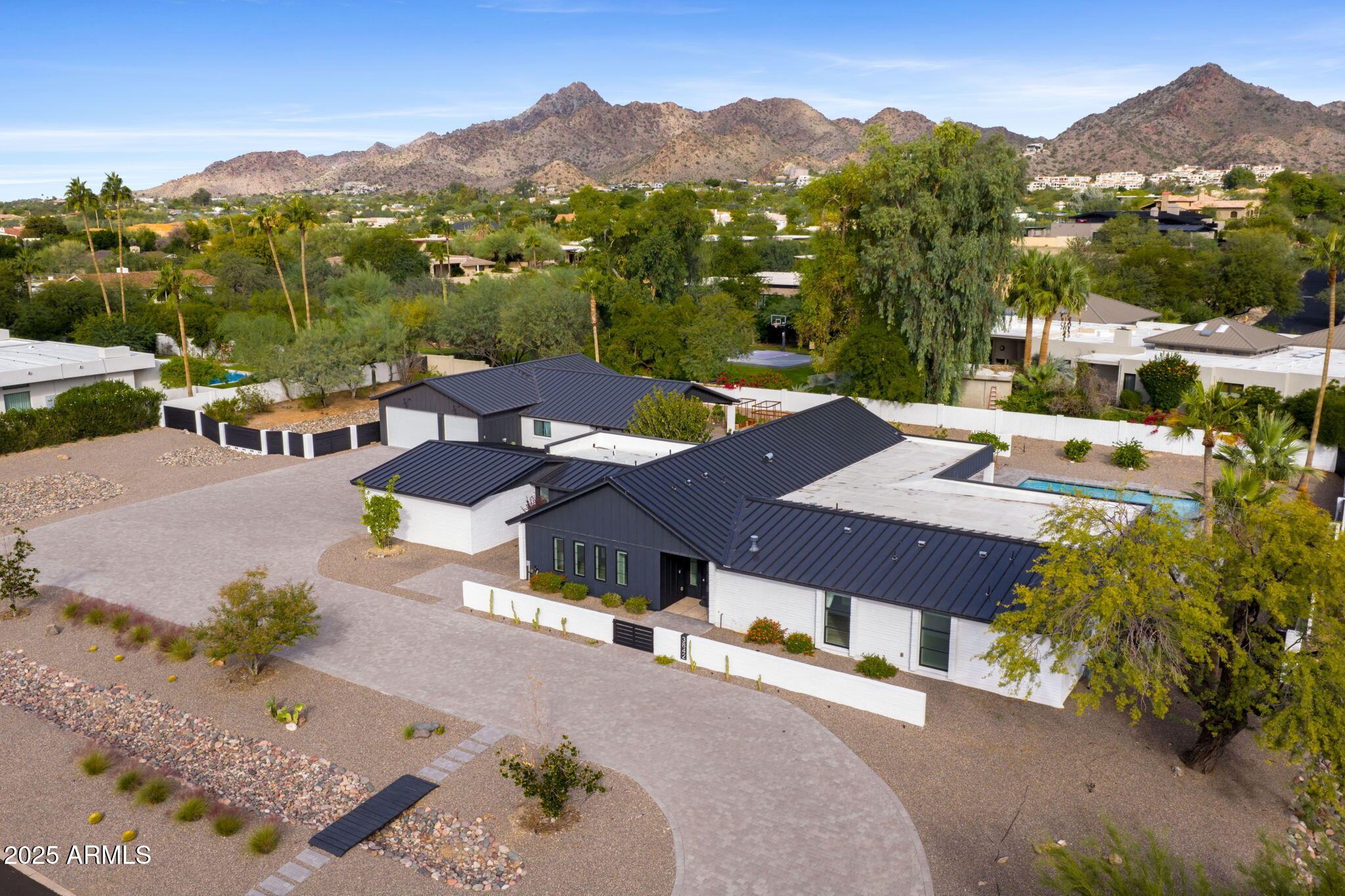 ARROYO HEIGHTS - Residential