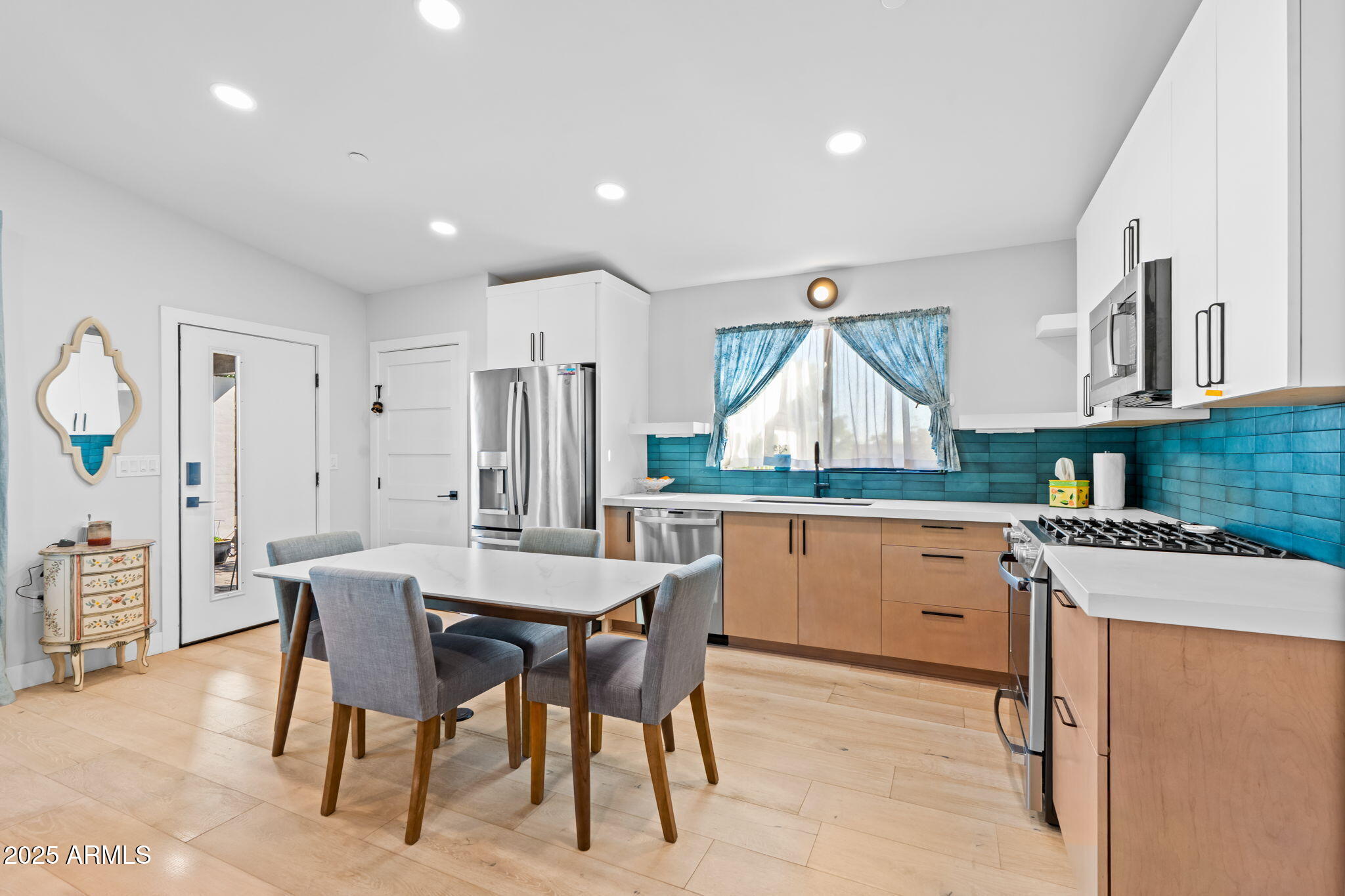 ARROYO HEIGHTS - Residential