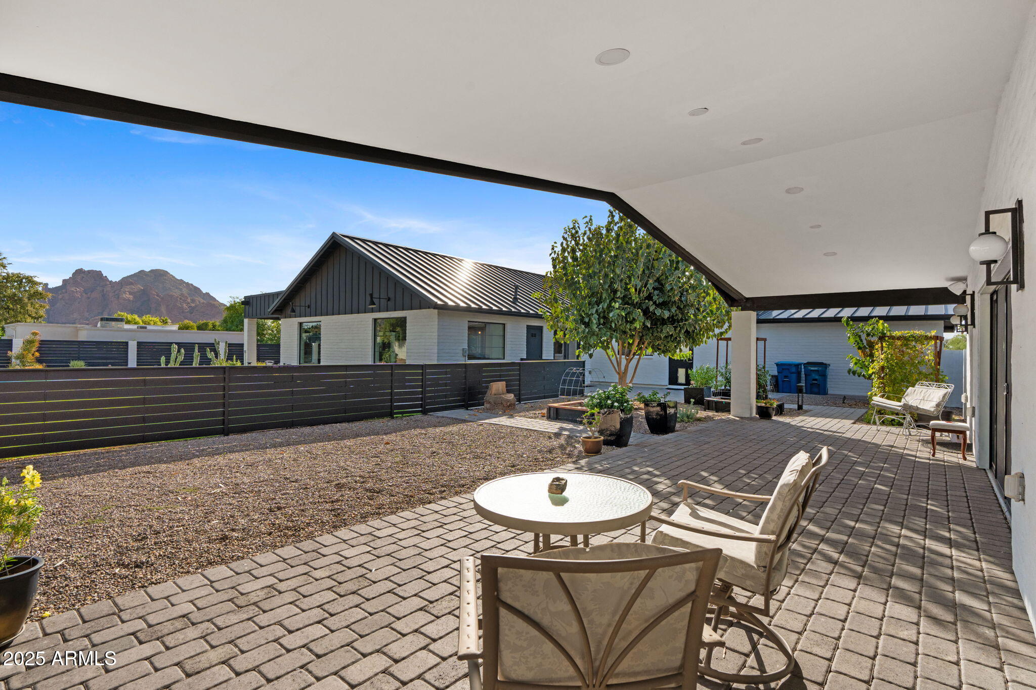 ARROYO HEIGHTS - Residential