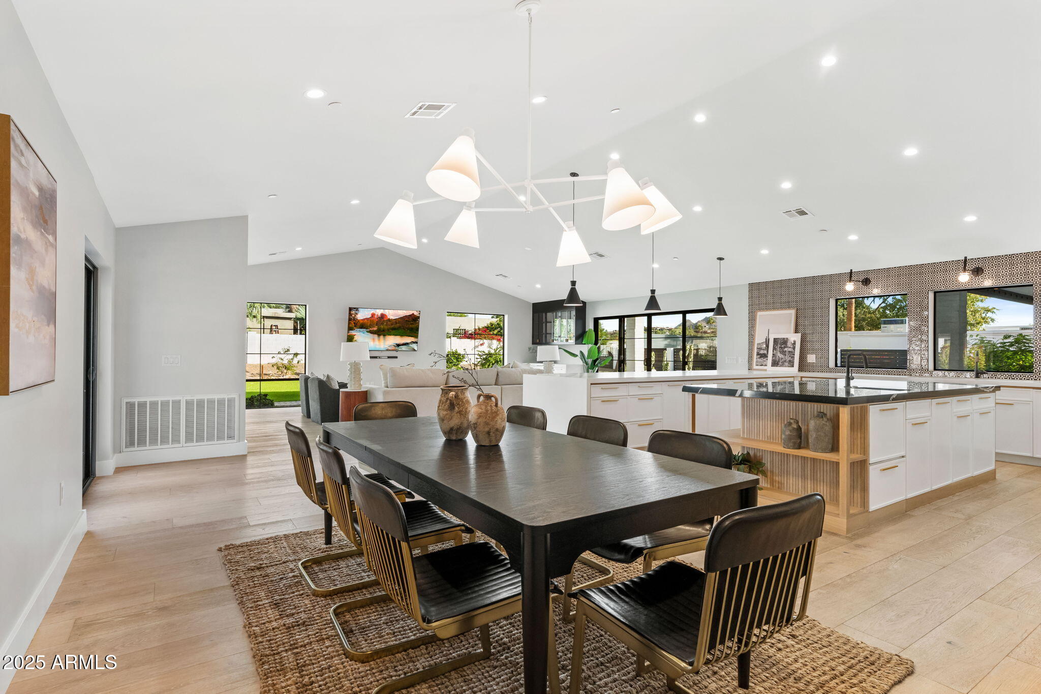 ARROYO HEIGHTS - Residential