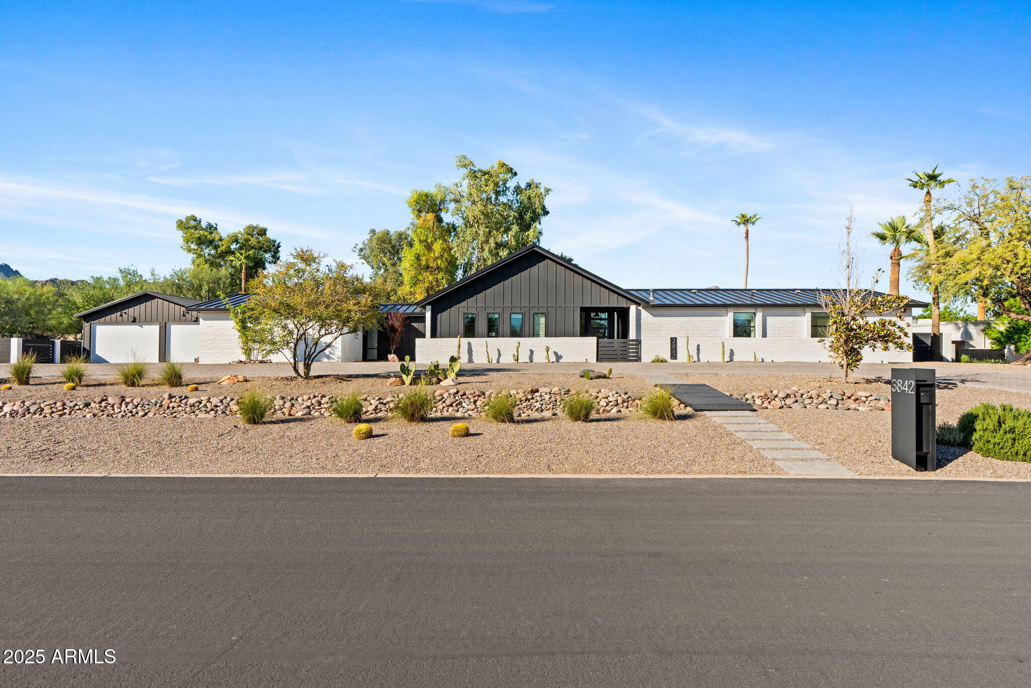 ARROYO HEIGHTS - Residential