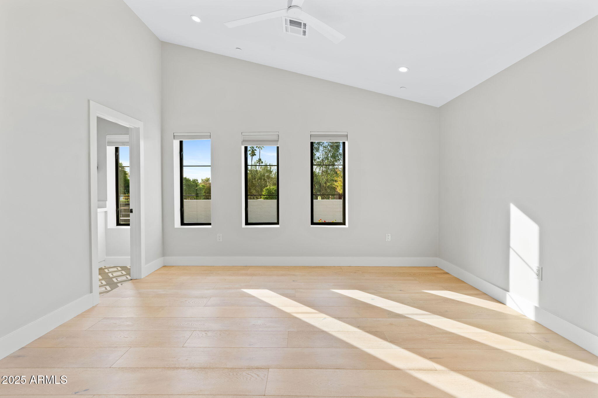 ARROYO HEIGHTS - Residential