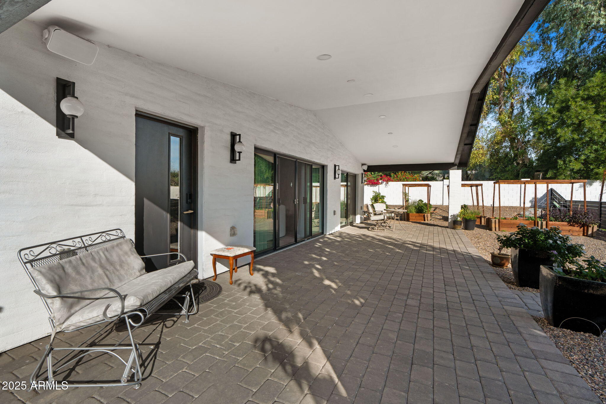 ARROYO HEIGHTS - Residential