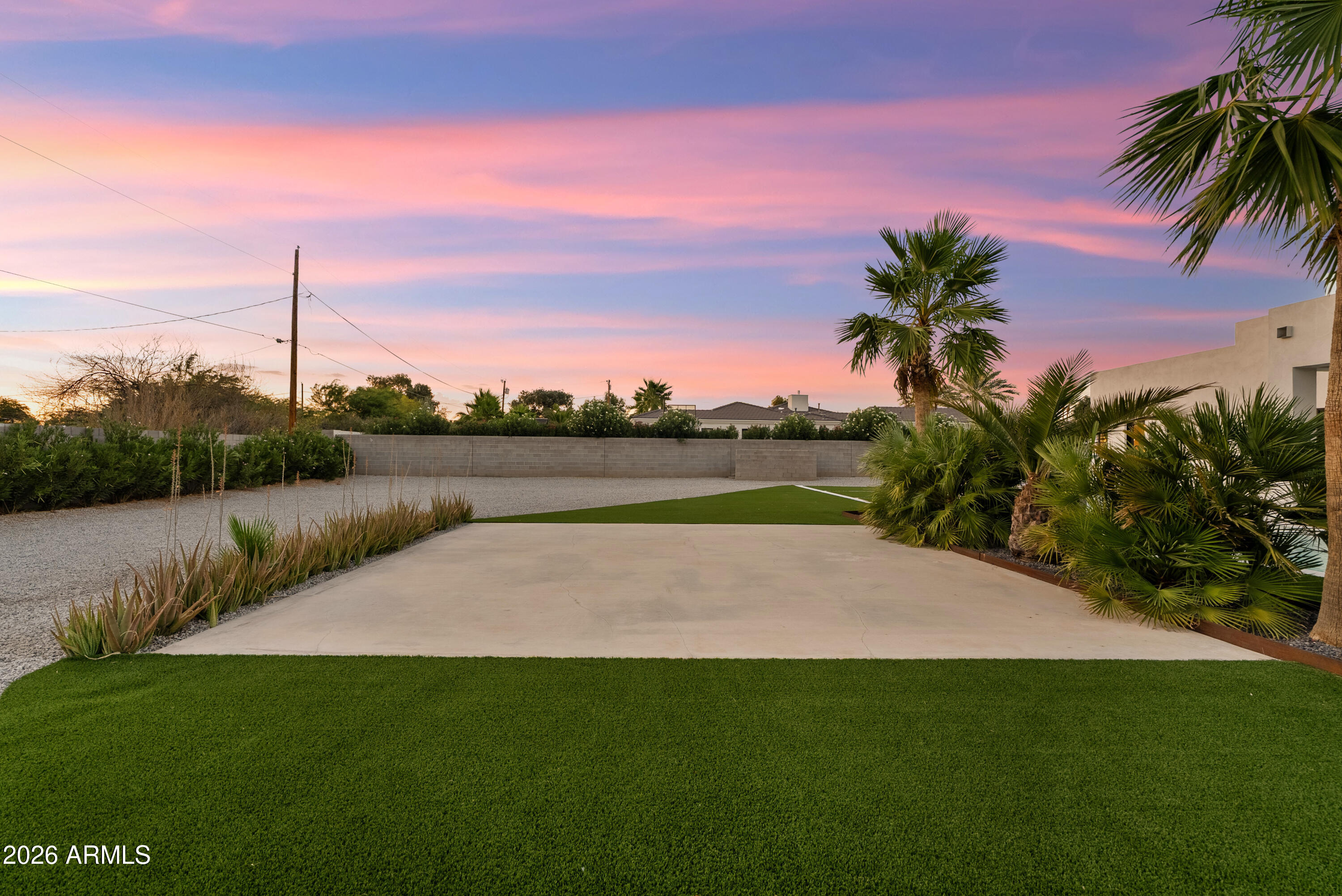 DESERT ESTATES 16 - Residential